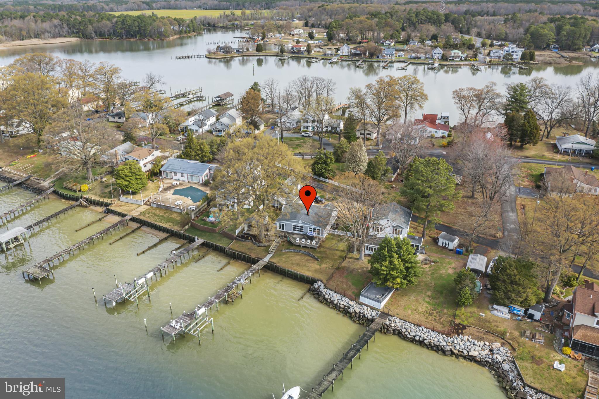 COBB ISLAND - Residential