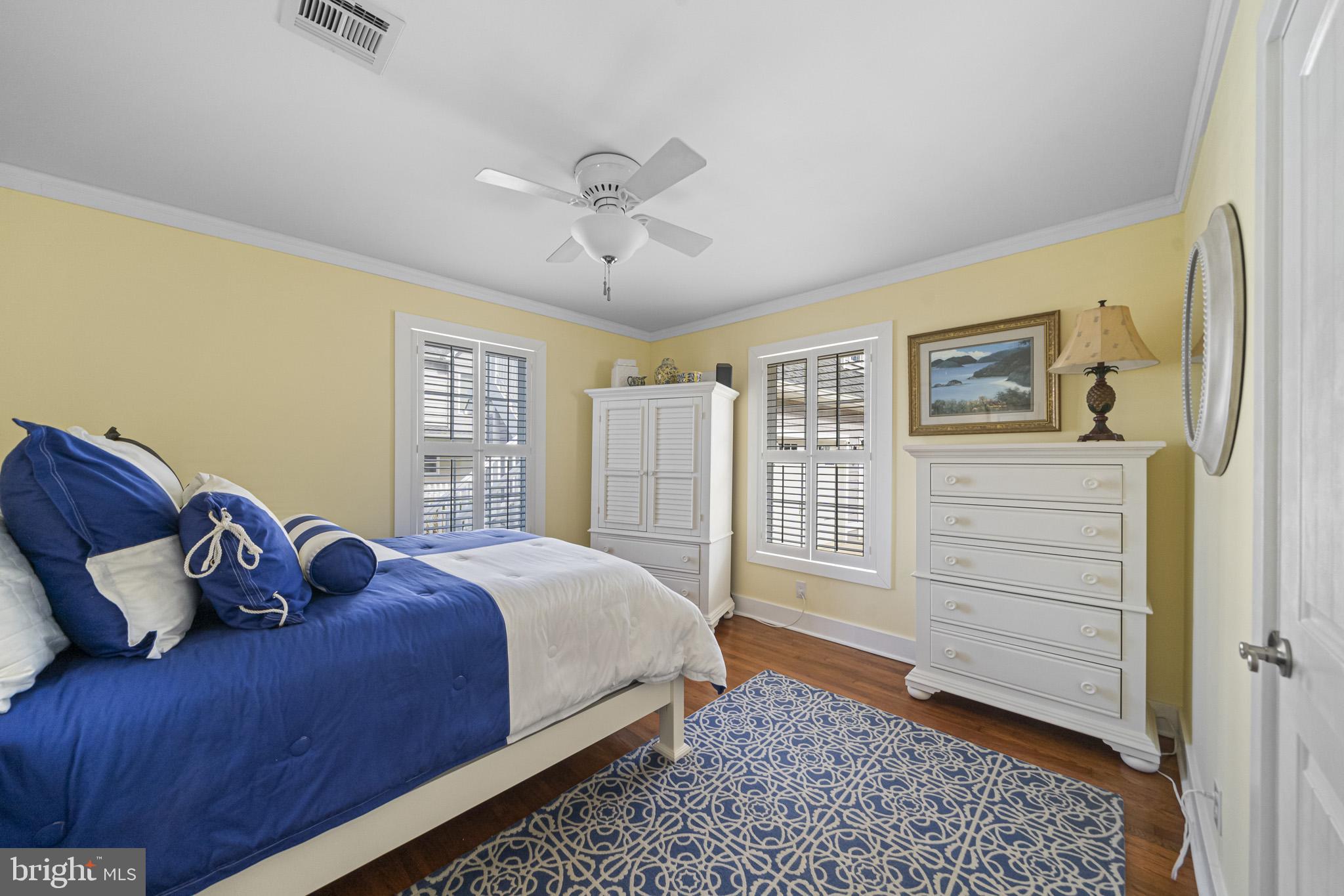 COBB ISLAND - Residential