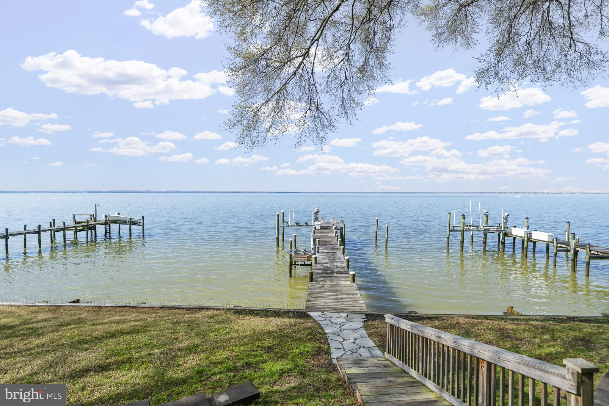 COBB ISLAND - Residential