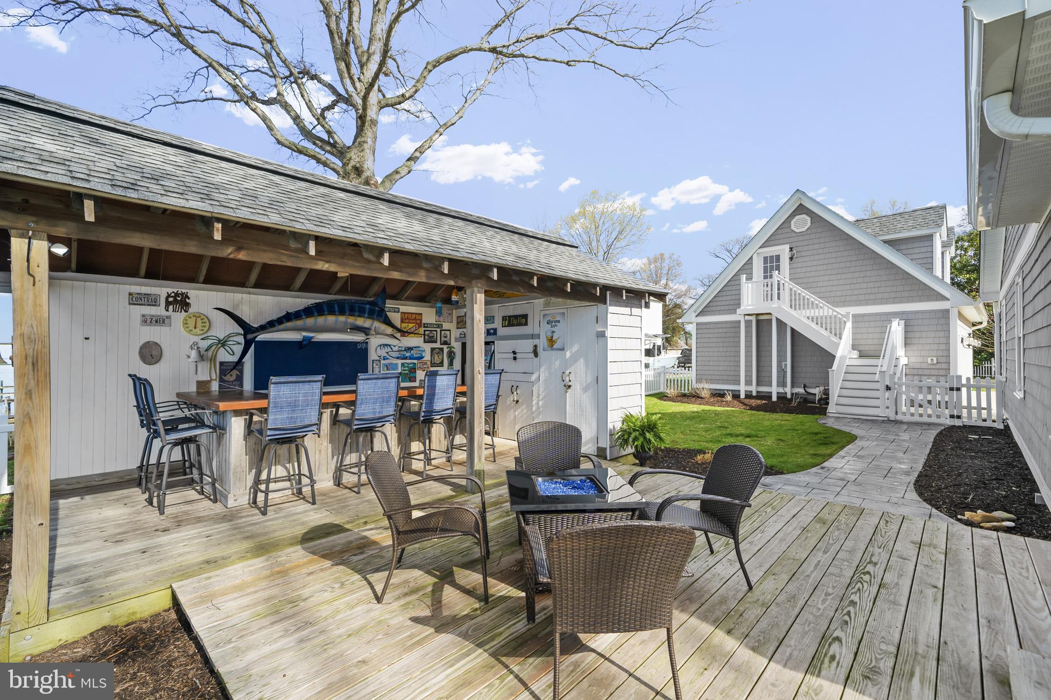 COBB ISLAND - Residential