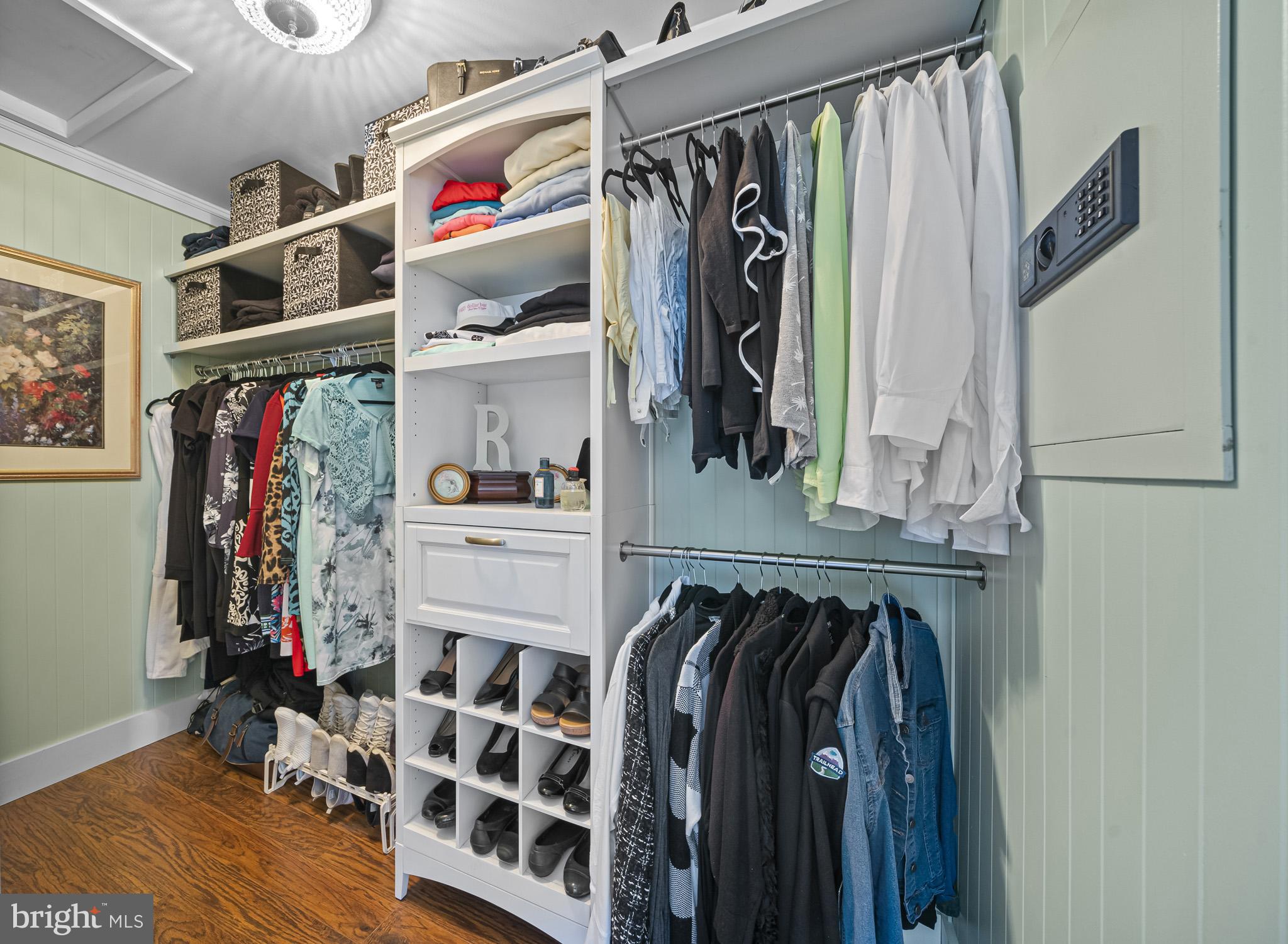 COBB ISLAND - Residential