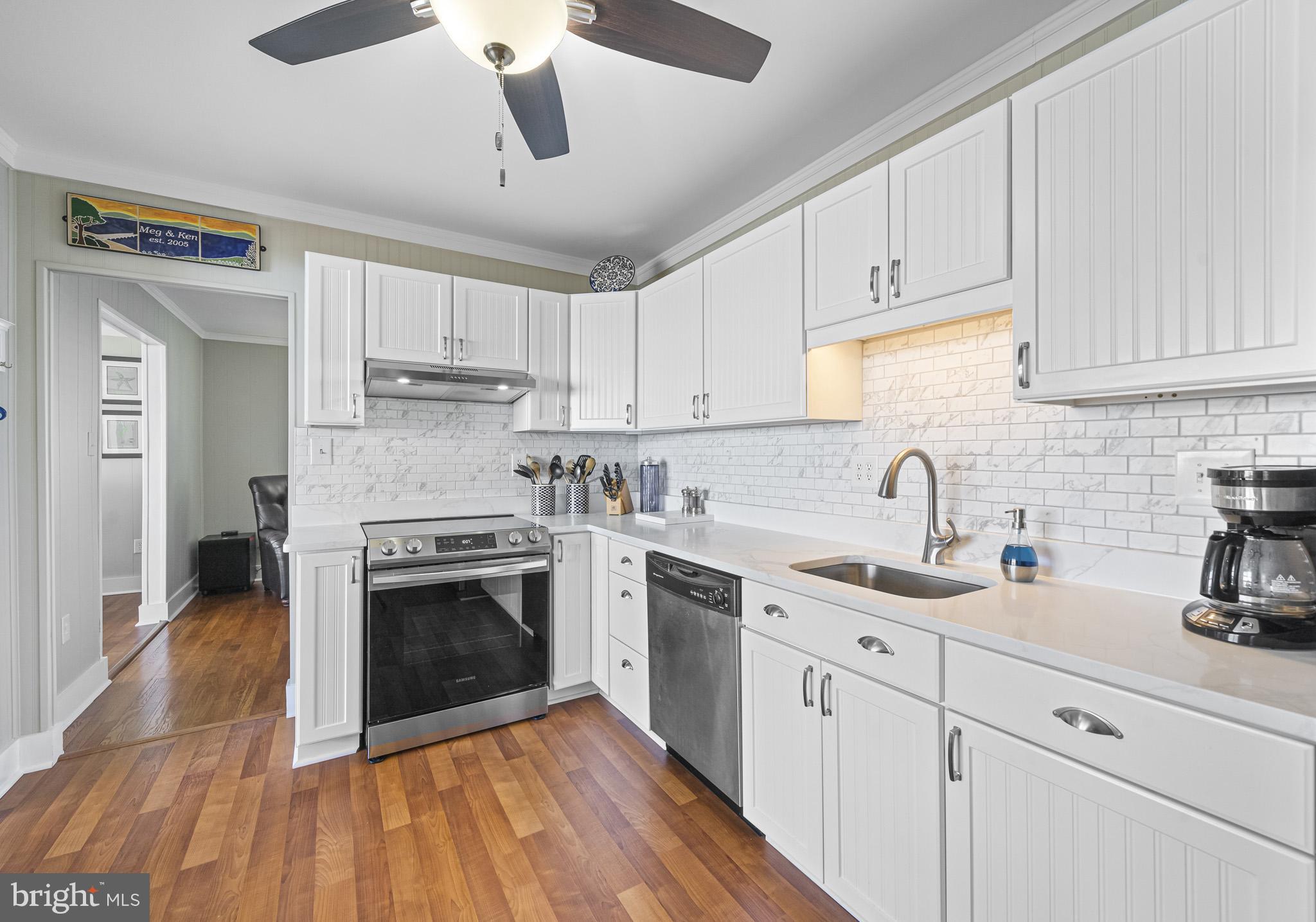 COBB ISLAND - Residential