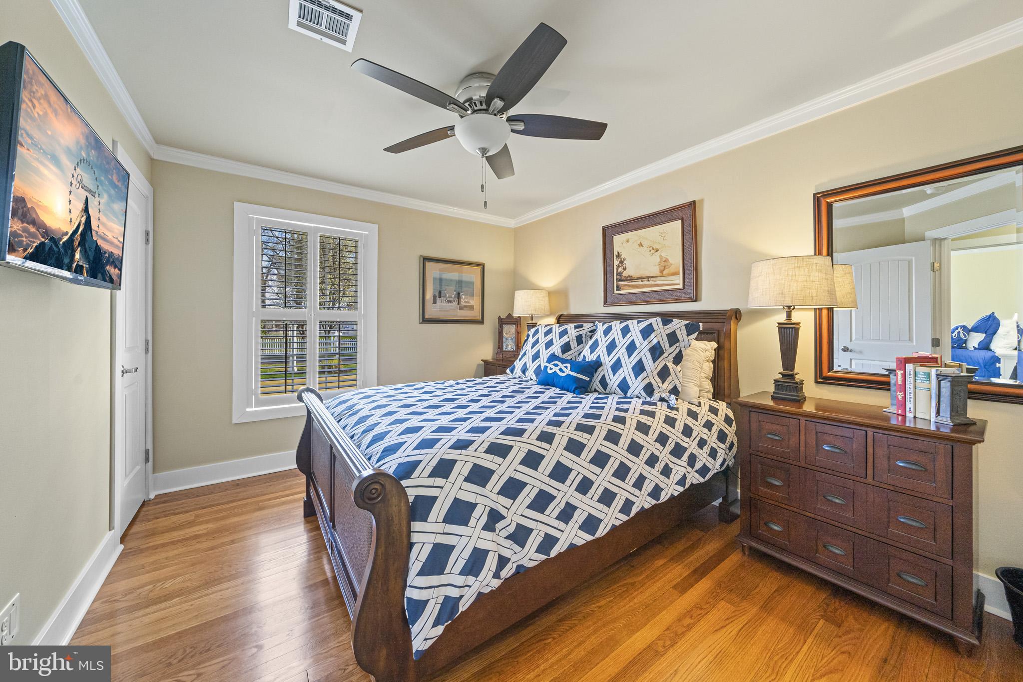 COBB ISLAND - Residential