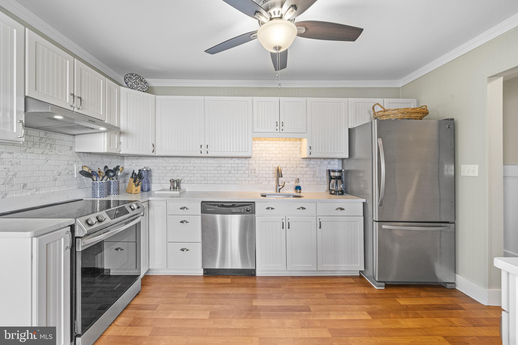 COBB ISLAND - Residential