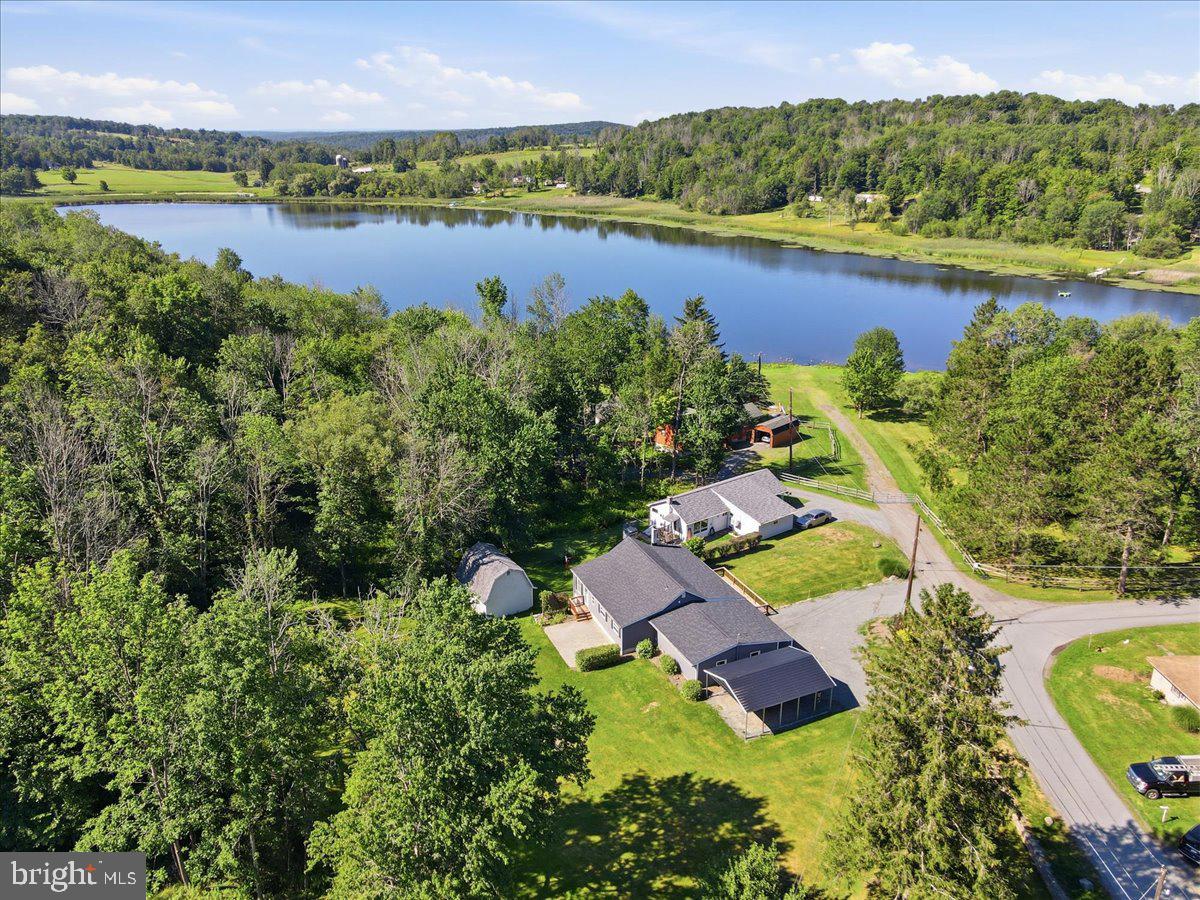 61E LAKESIDE DRIVE