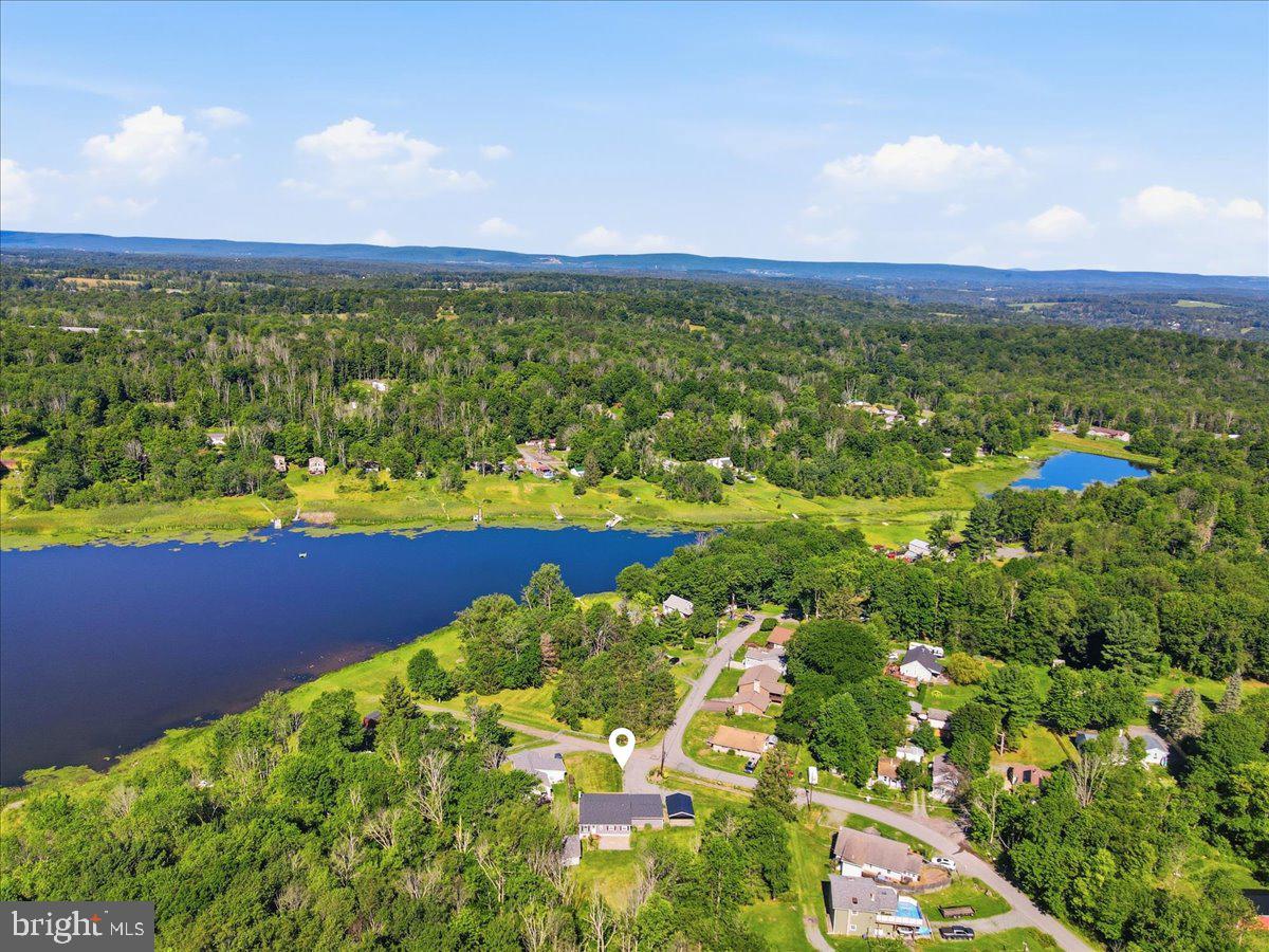 61E LAKESIDE DRIVE