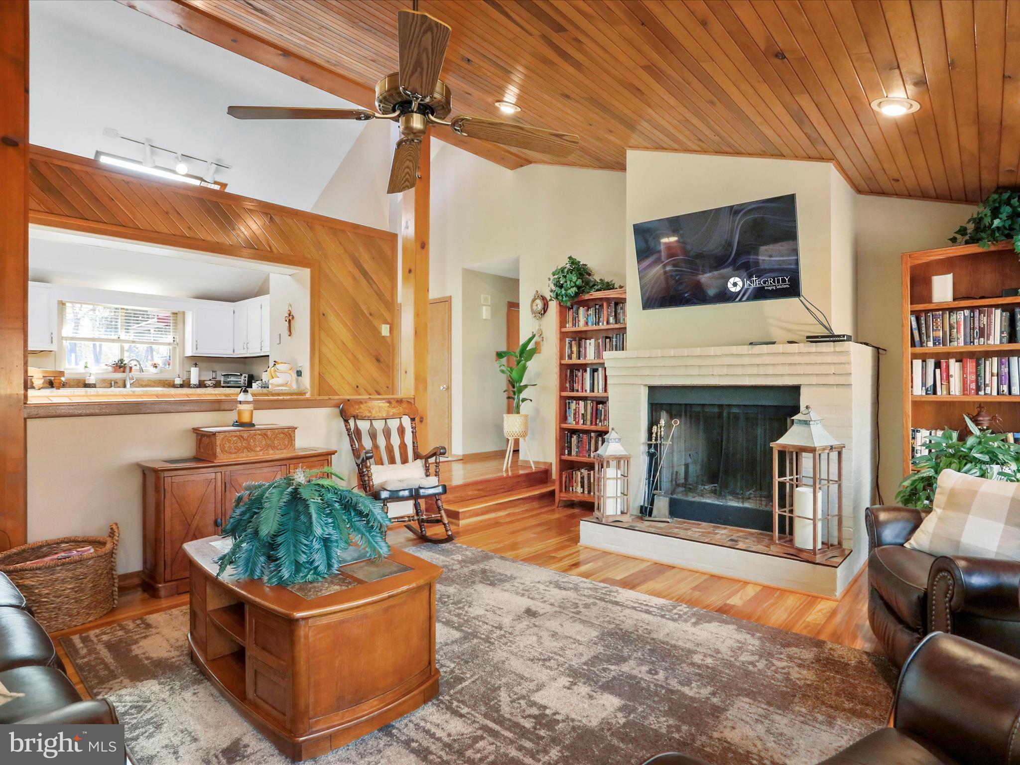 THE WOODS - Residential