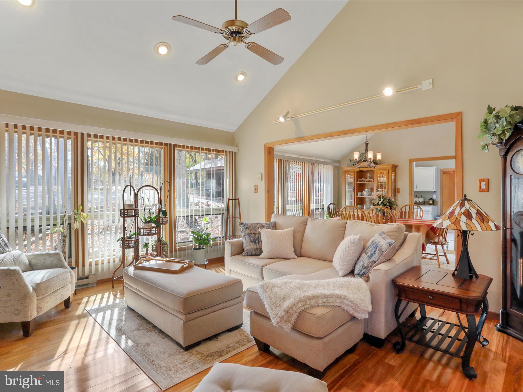 THE WOODS - Residential