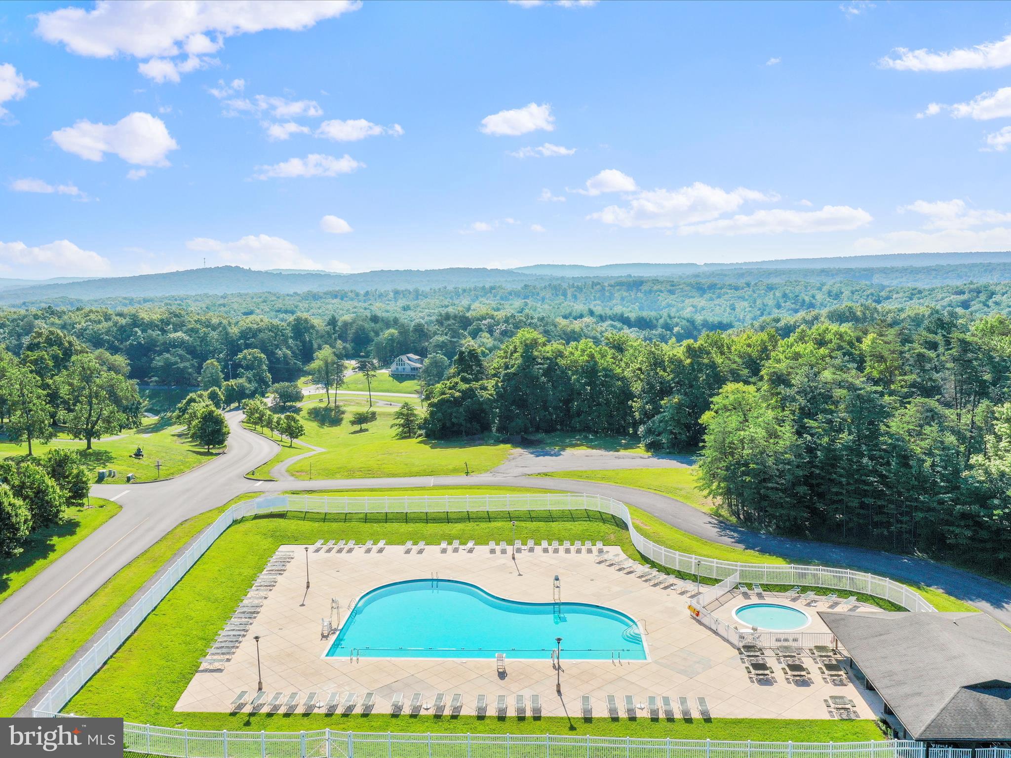 THE WOODS - Residential