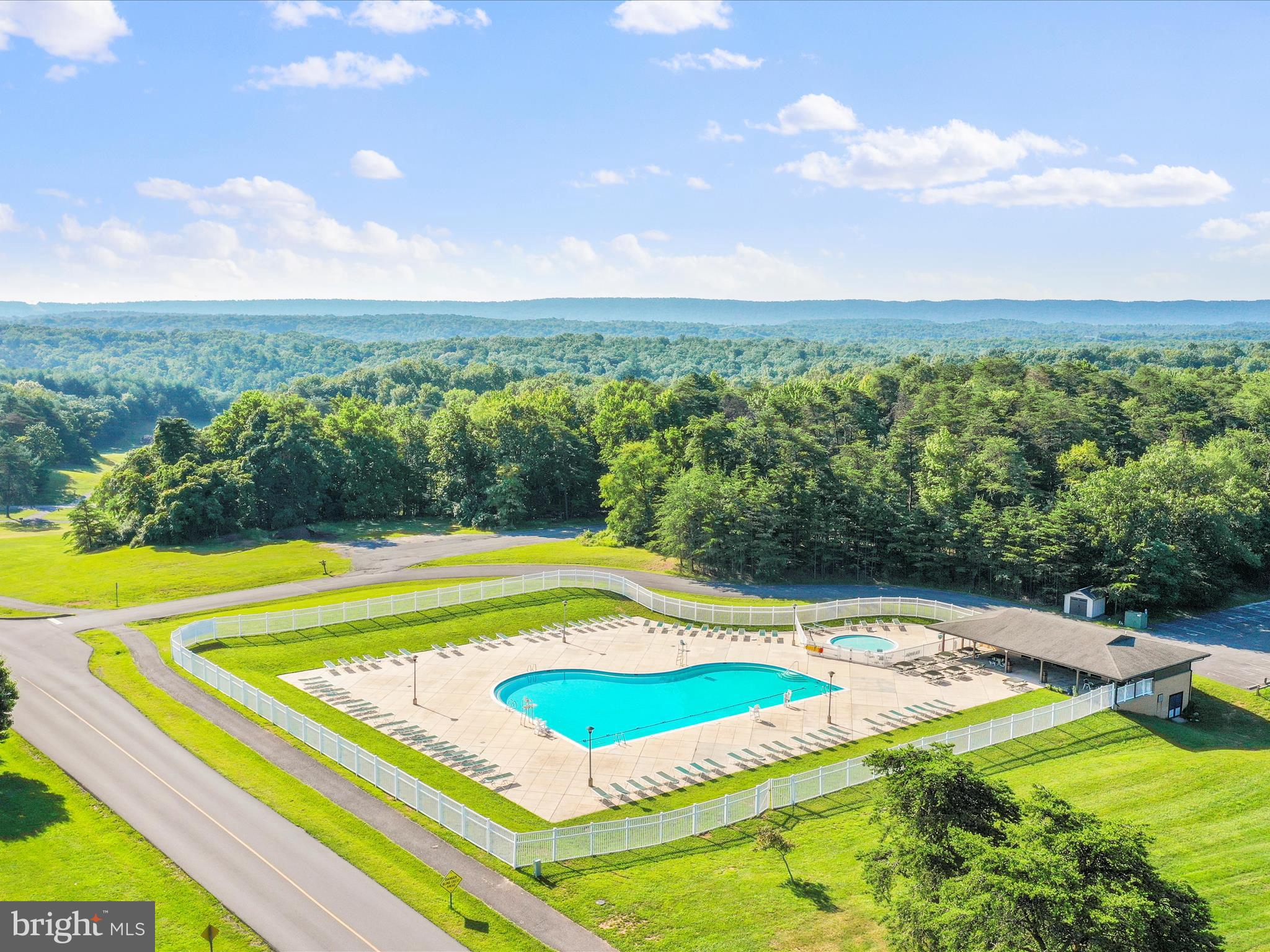 THE WOODS - Residential