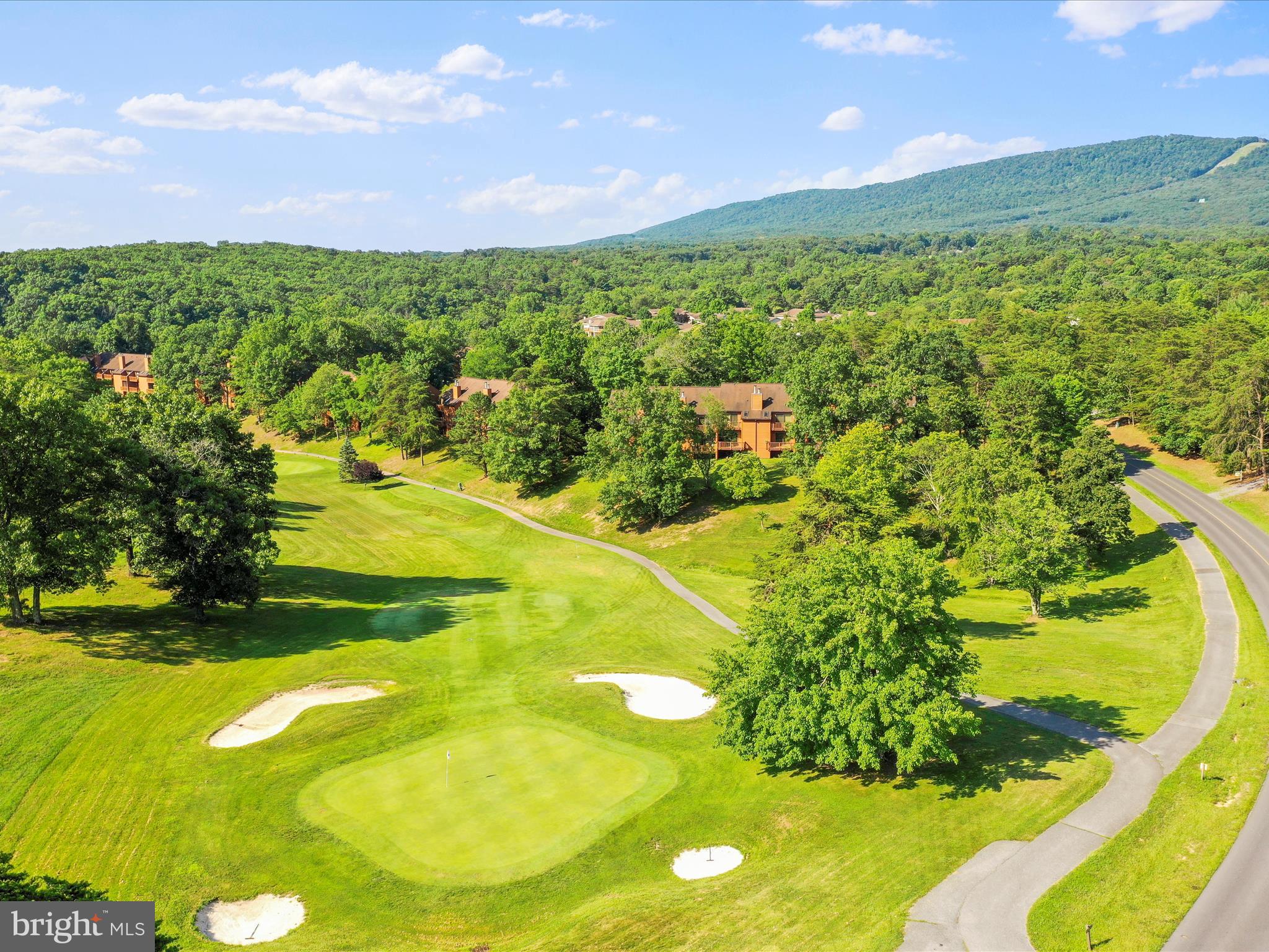 THE WOODS - Residential