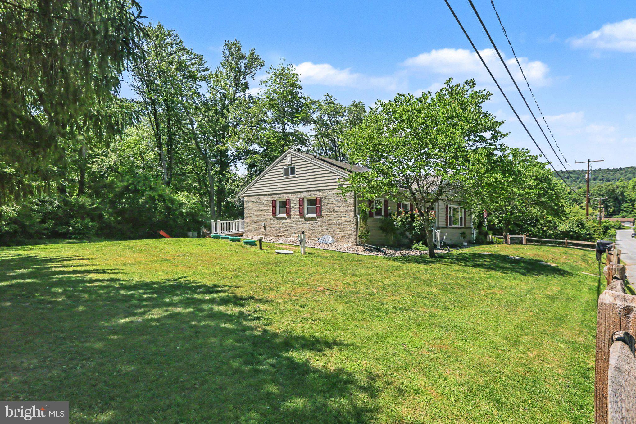 331 LAKEWOOD DRIVE