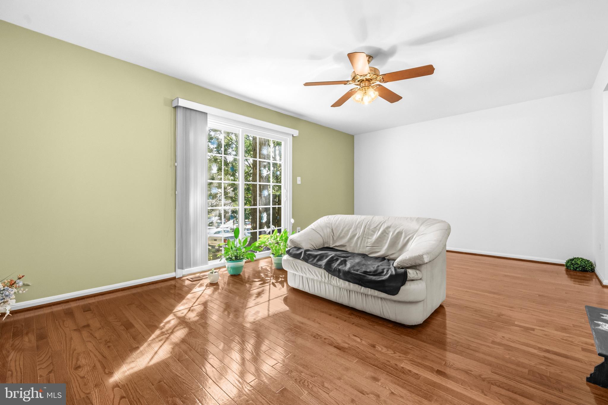 6358 FENESTRA COURT