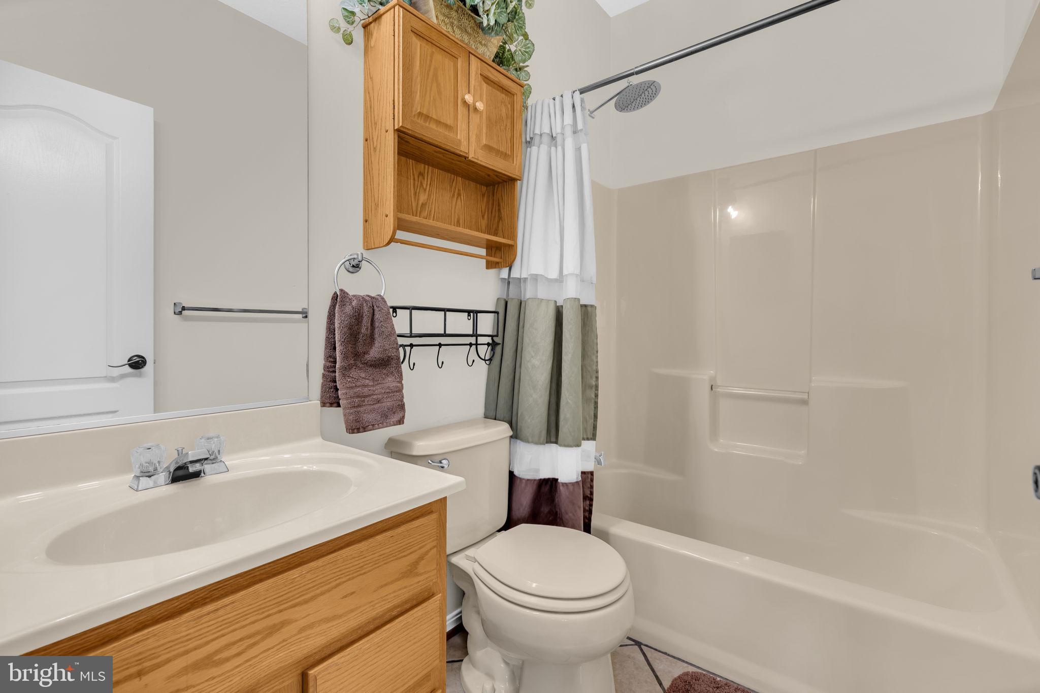 RUSTIC HILLS - Residential