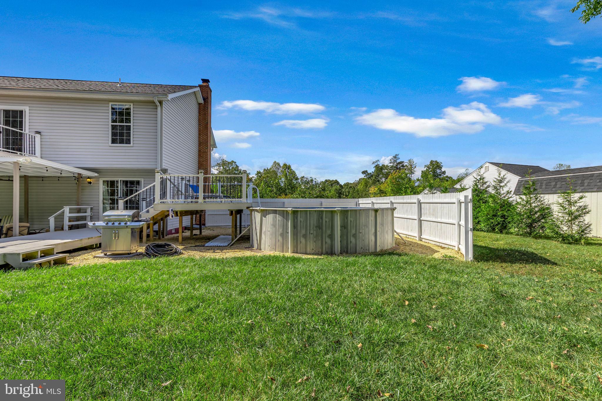 RUSTIC HILLS - Residential