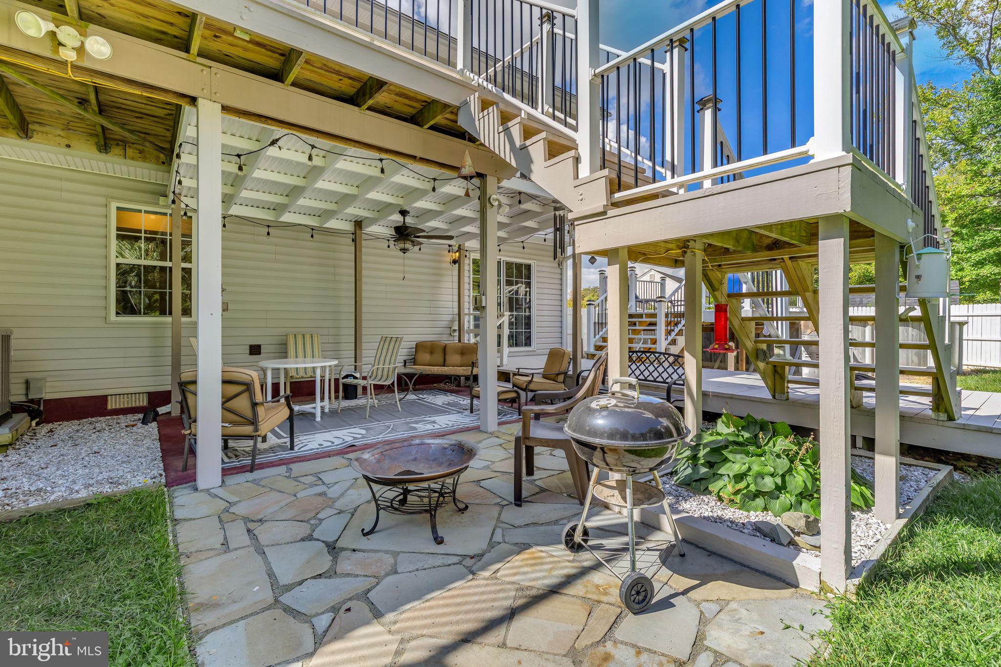 RUSTIC HILLS - Residential