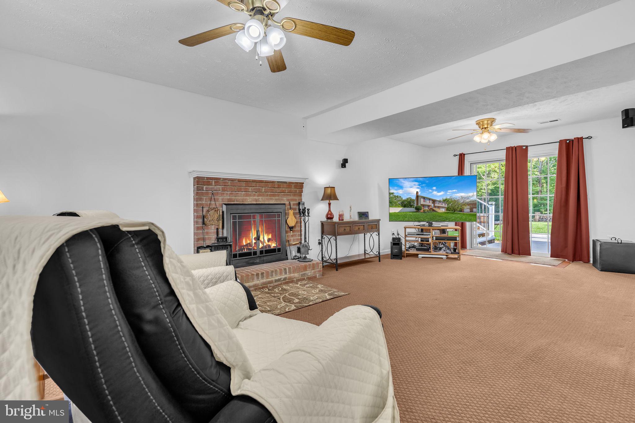 RUSTIC HILLS - Residential