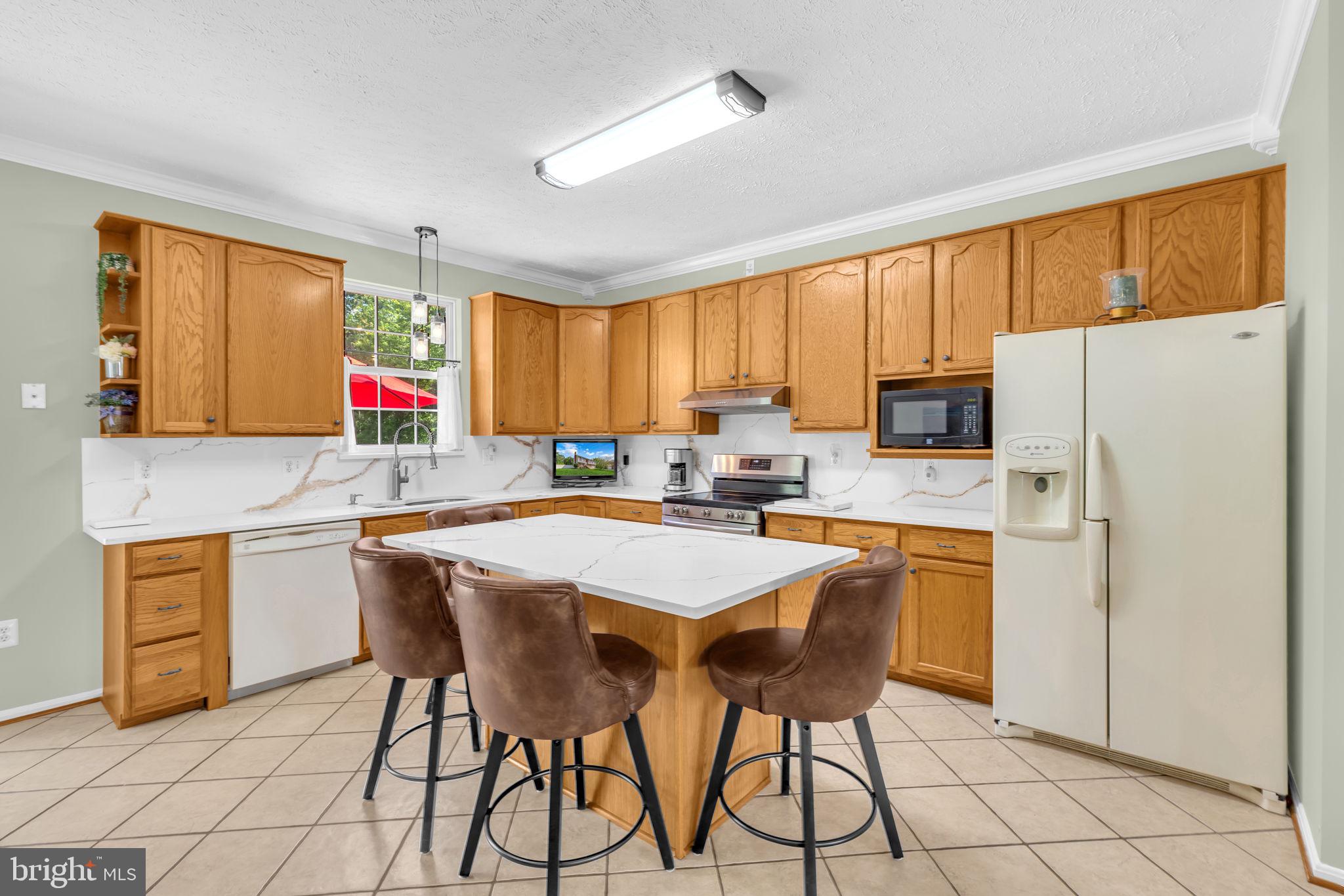 RUSTIC HILLS - Residential