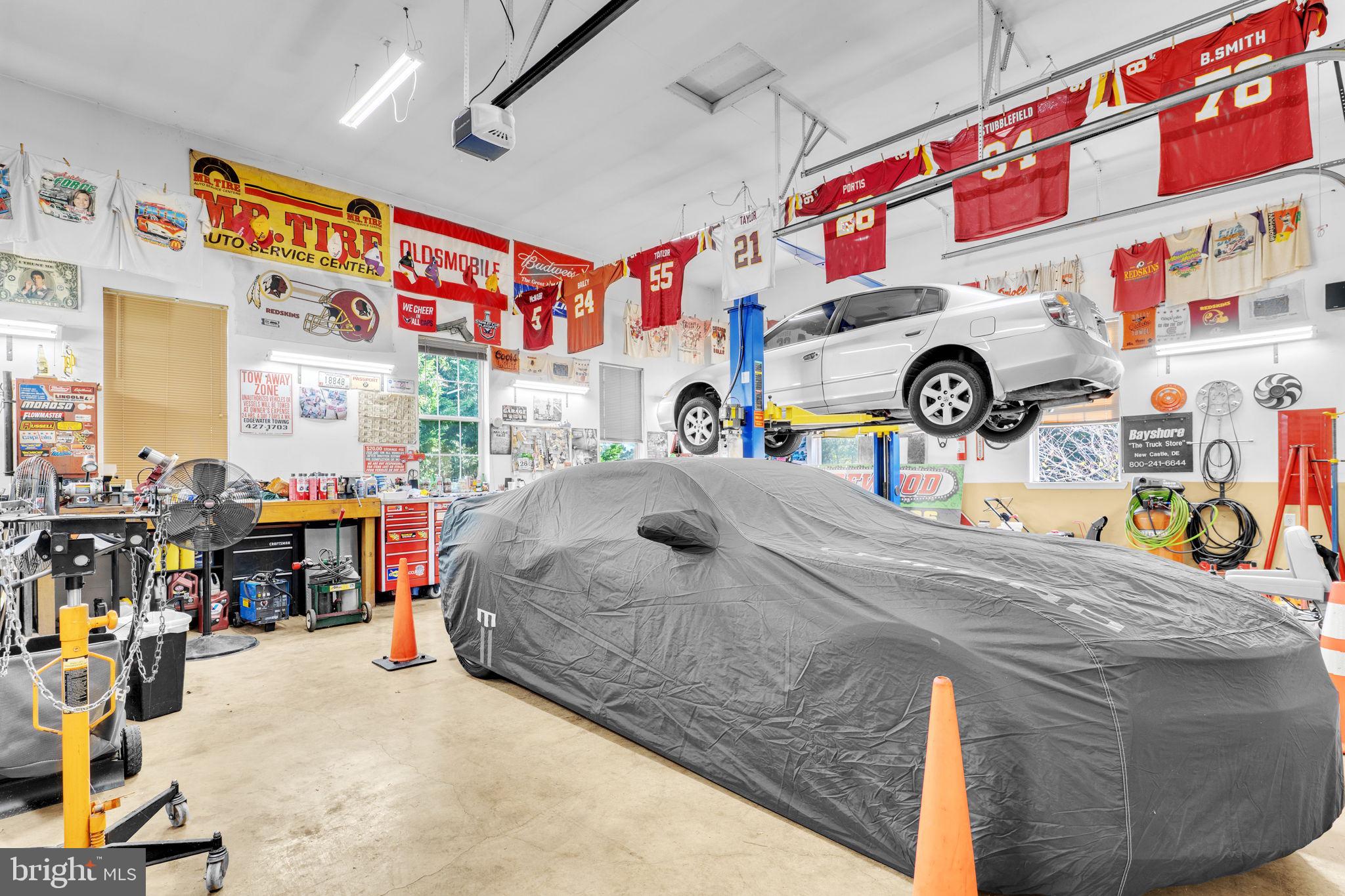 RUSTIC HILLS - Residential