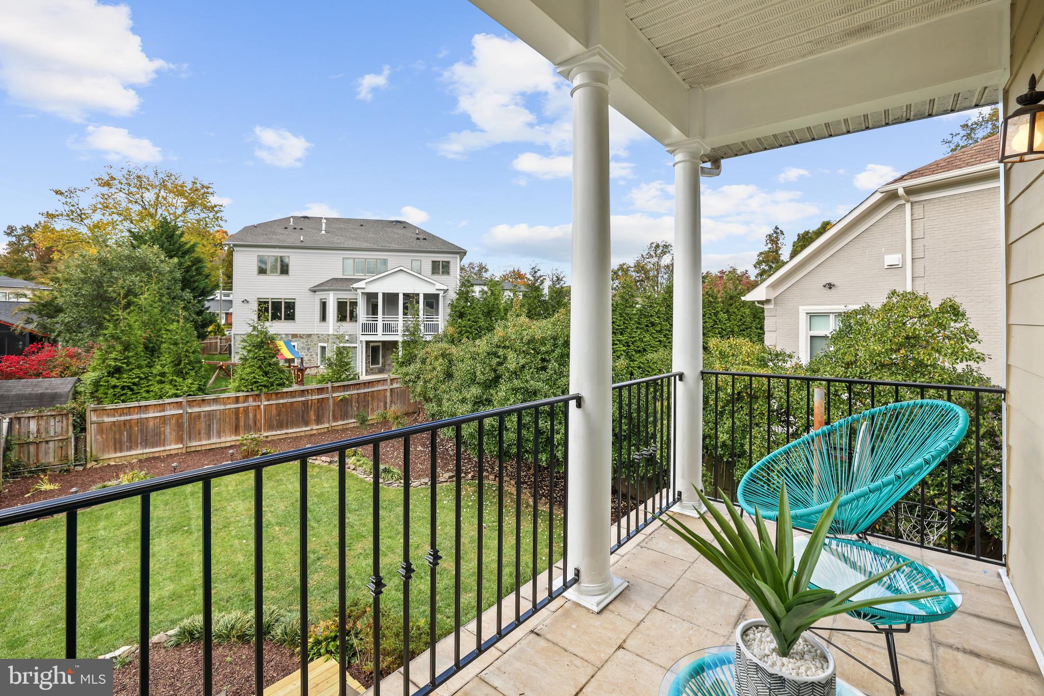 BROYHILLS MCLEAN ESTATES - Residential