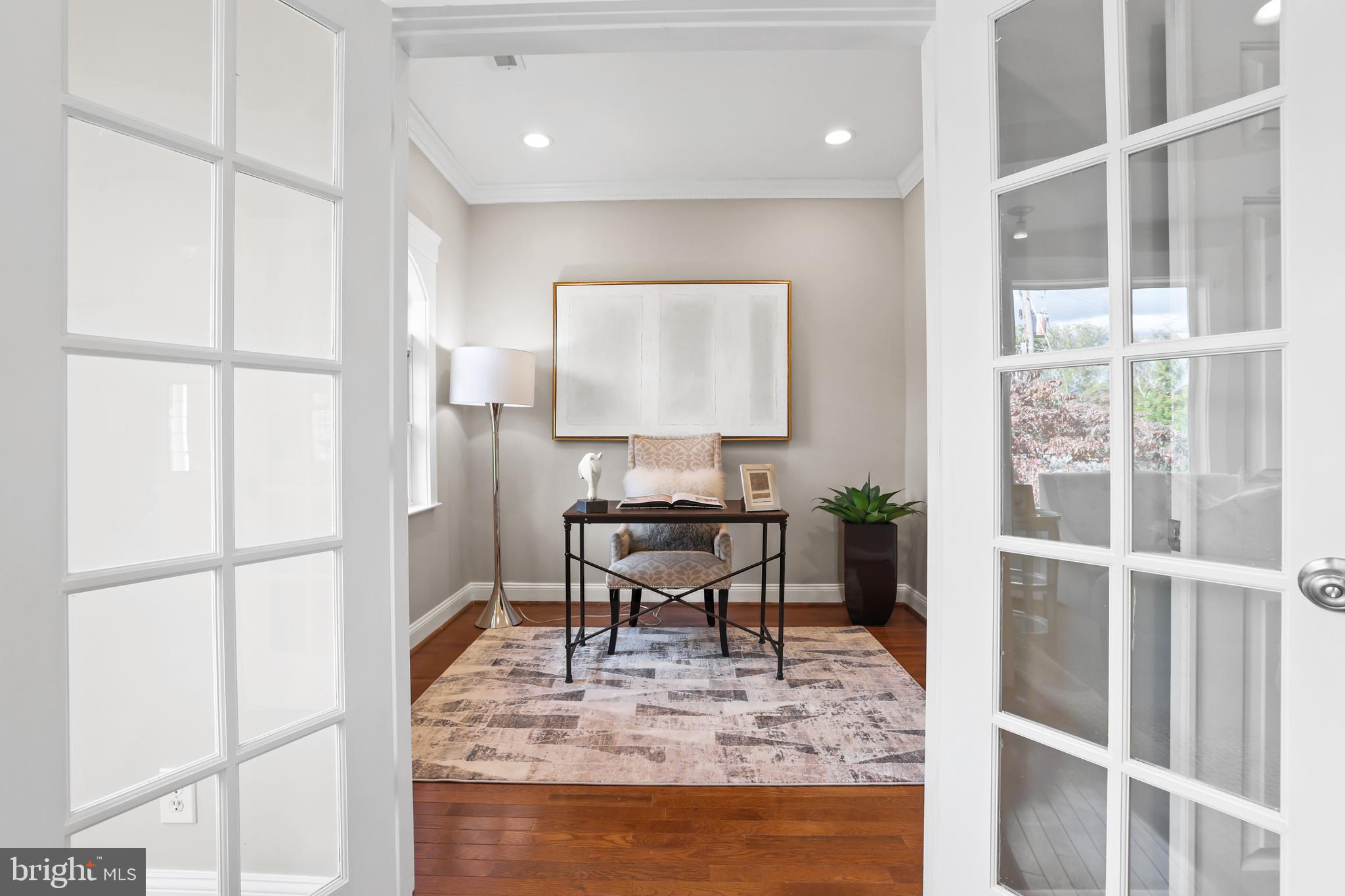 BROYHILLS MCLEAN ESTATES - Residential