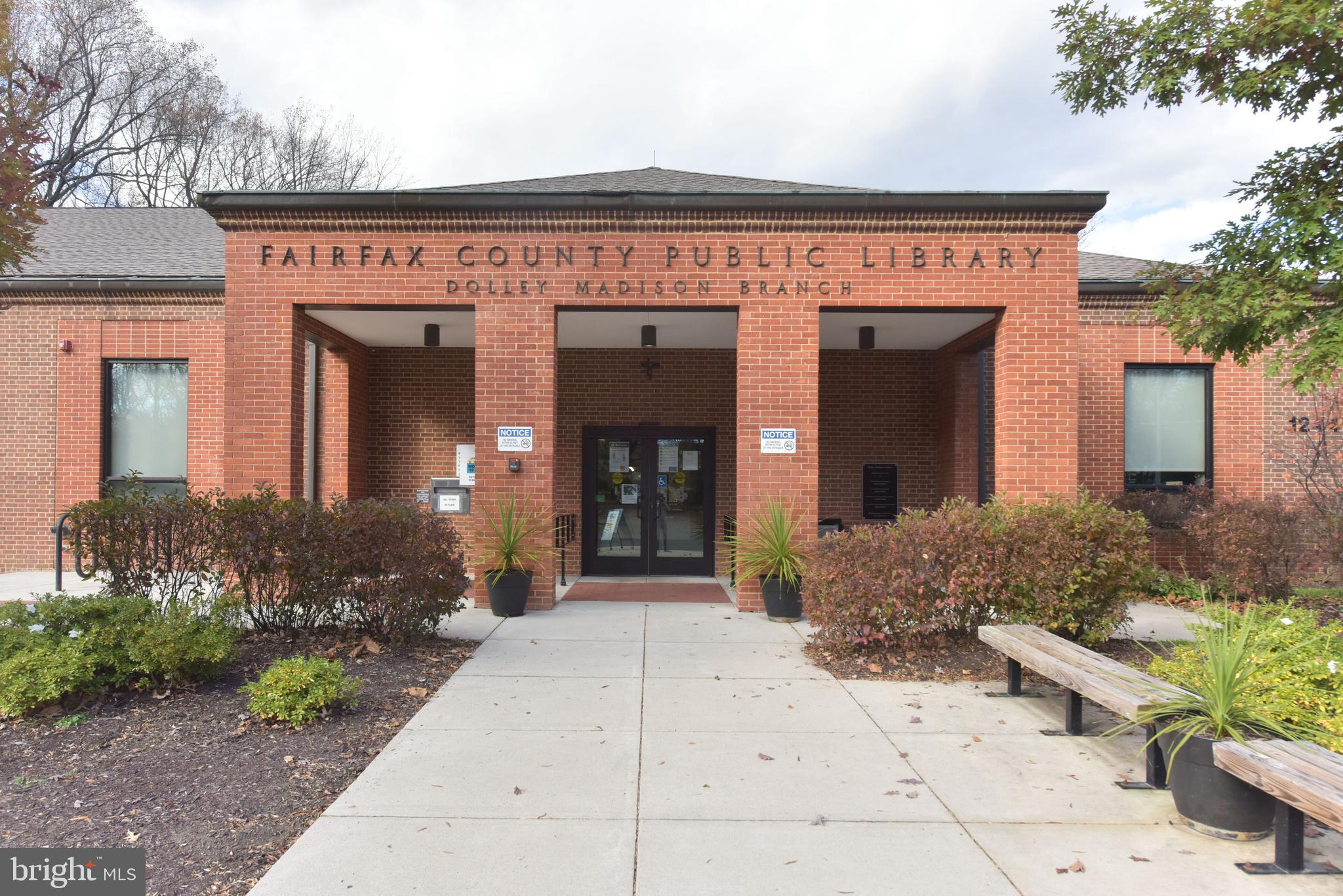 BROYHILLS MCLEAN ESTATES - Residential