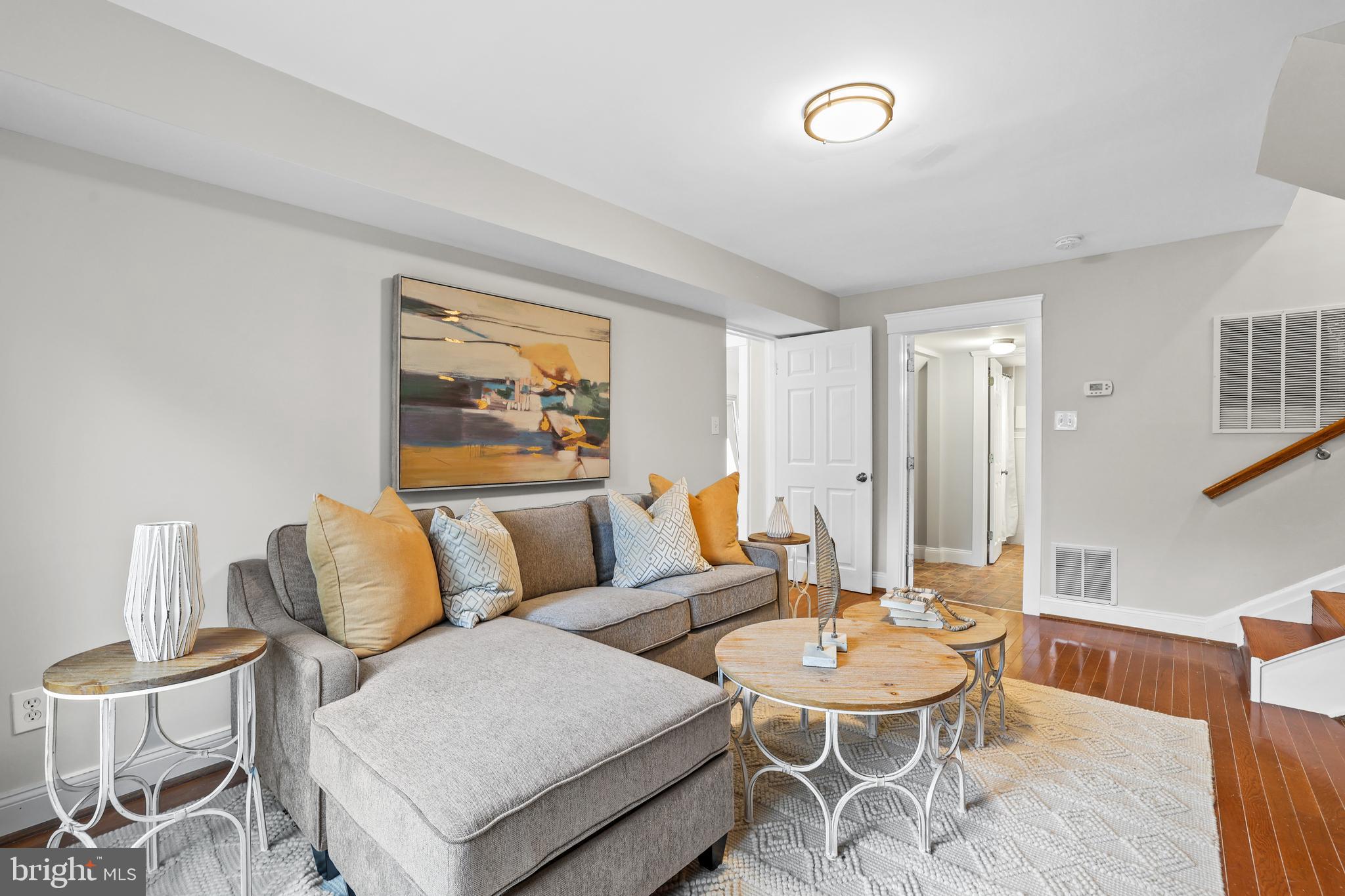 BROYHILLS MCLEAN ESTATES - Residential