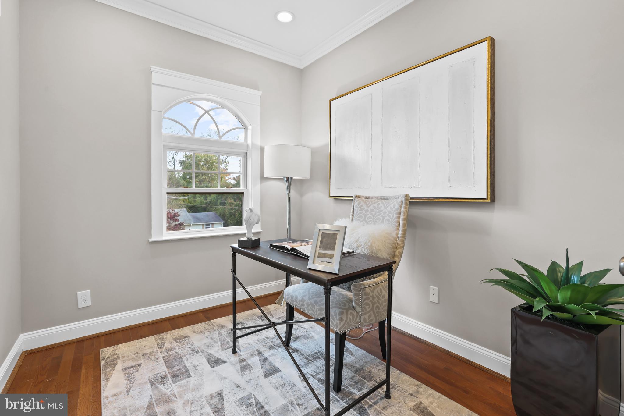 BROYHILLS MCLEAN ESTATES - Residential