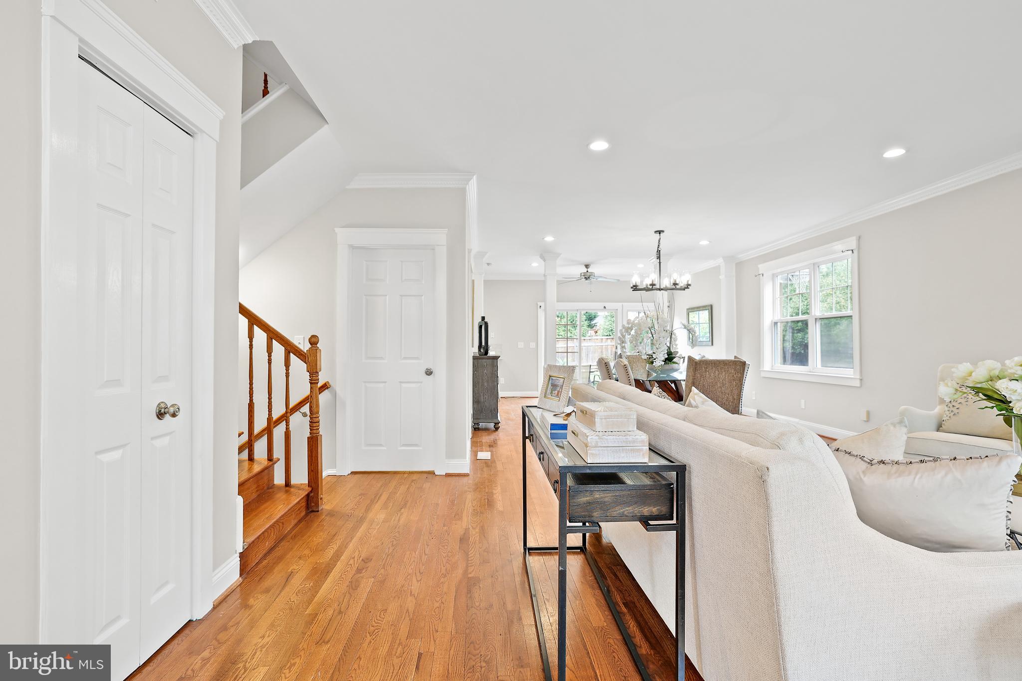 BROYHILLS MCLEAN ESTATES - Residential