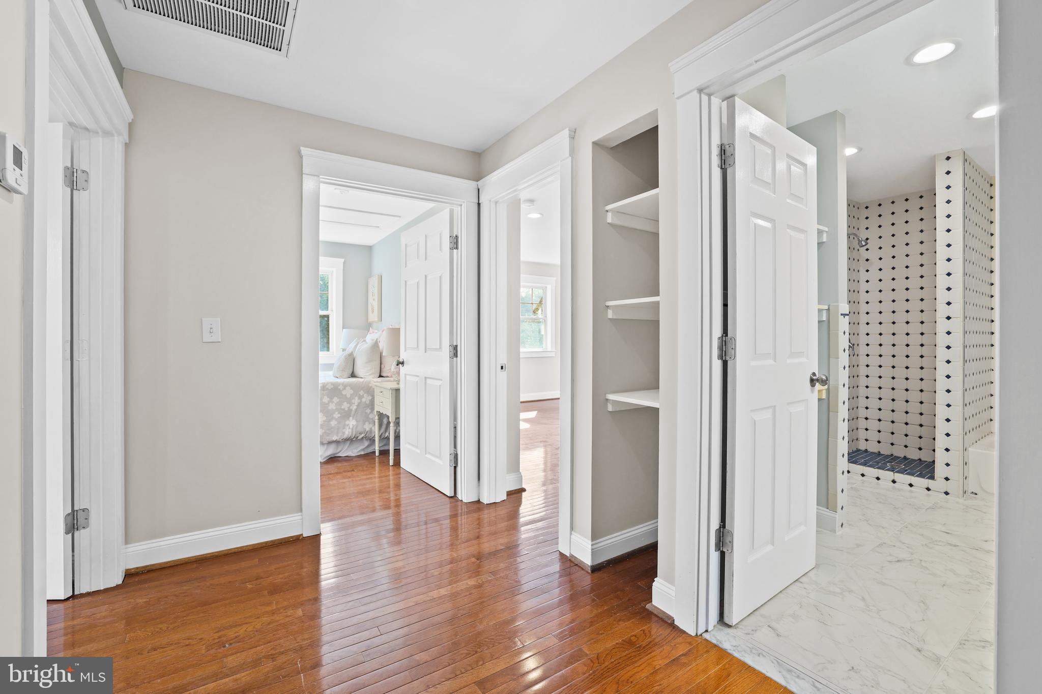 BROYHILLS MCLEAN ESTATES - Residential