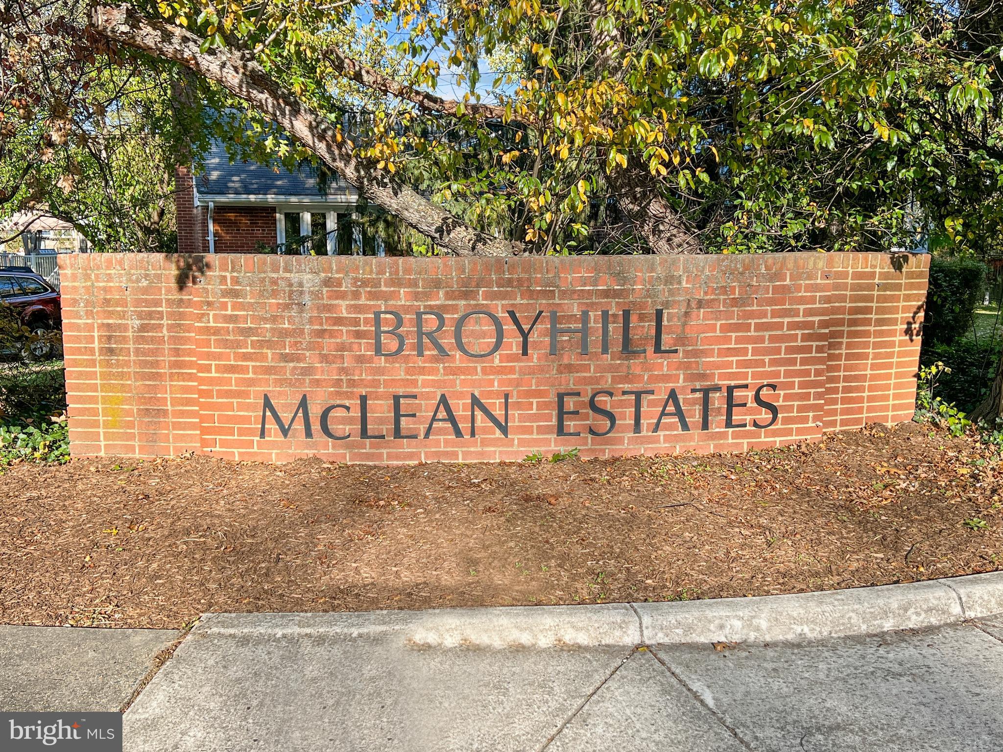 BROYHILLS MCLEAN ESTATES - Residential