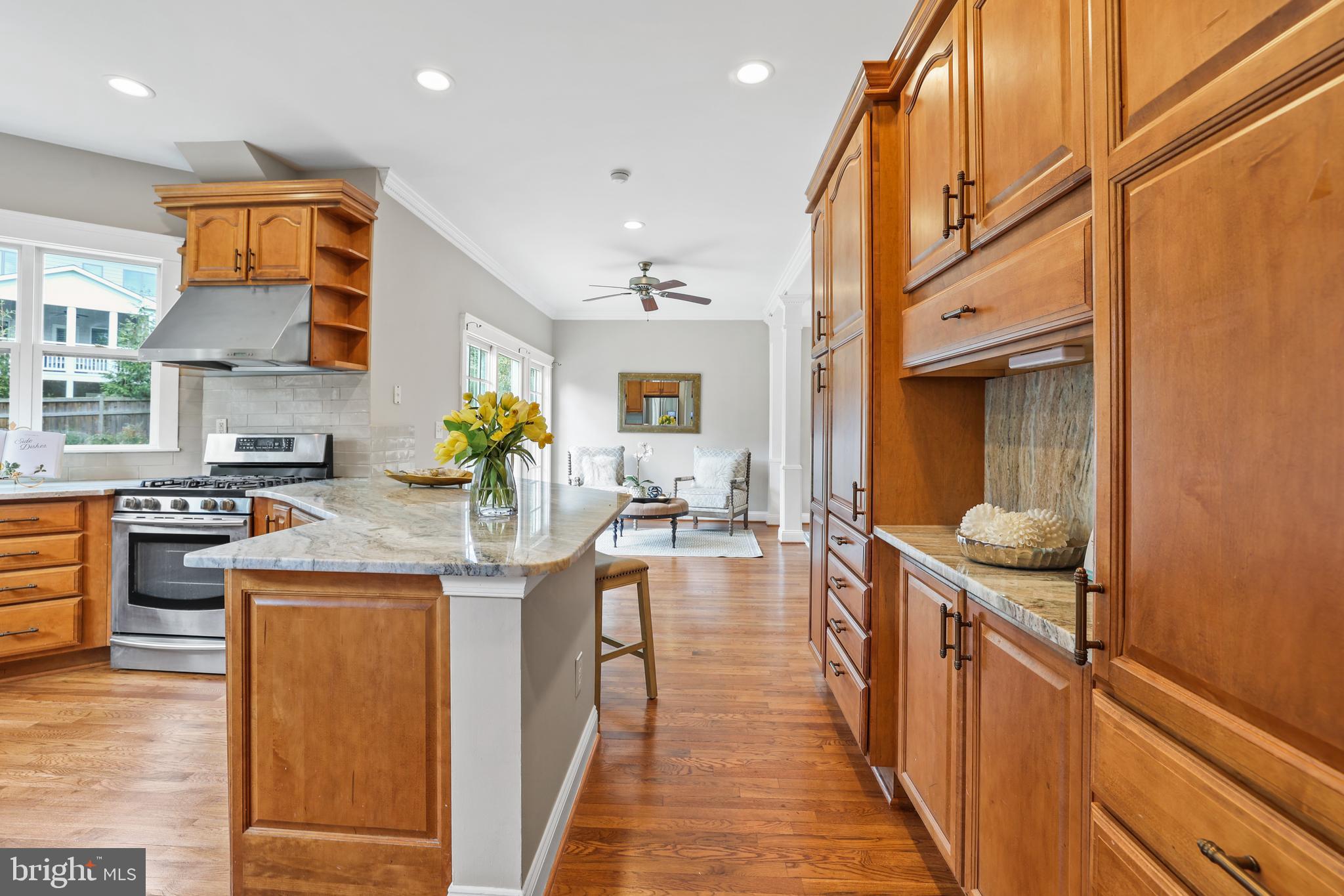 BROYHILLS MCLEAN ESTATES - Residential