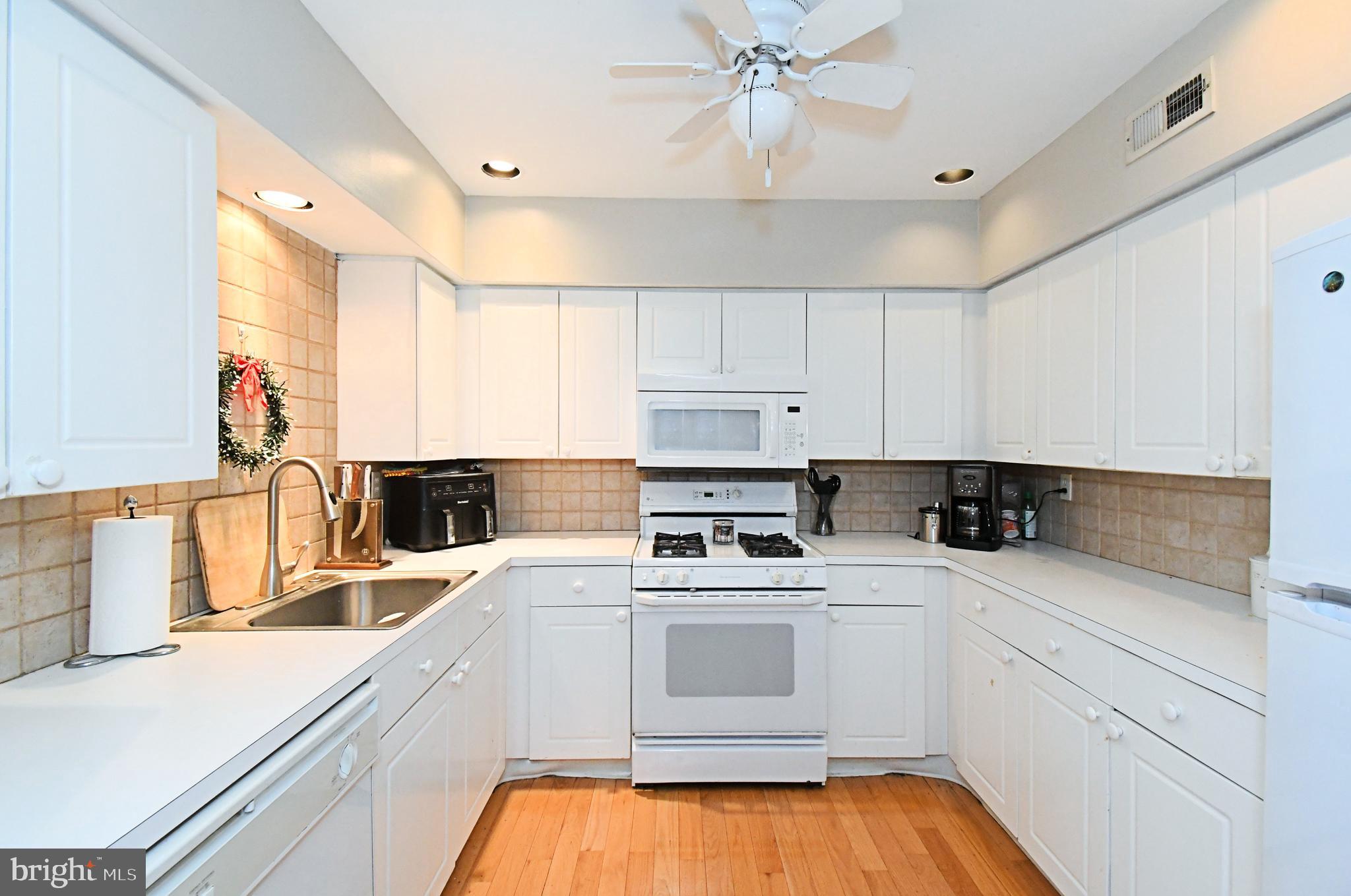 LIBERTY KNOLL - Residential