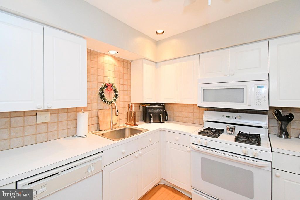 Photo of 112 Arden Court, HARLEYSVILLE, PA 19438 (MLS # PAMC2165962)