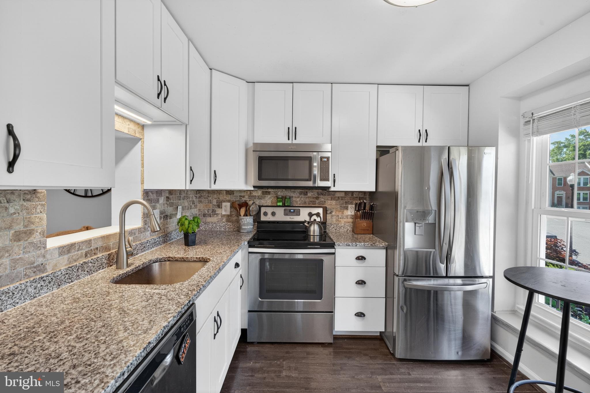 1151 DOUBLE CHESTNUT COURT