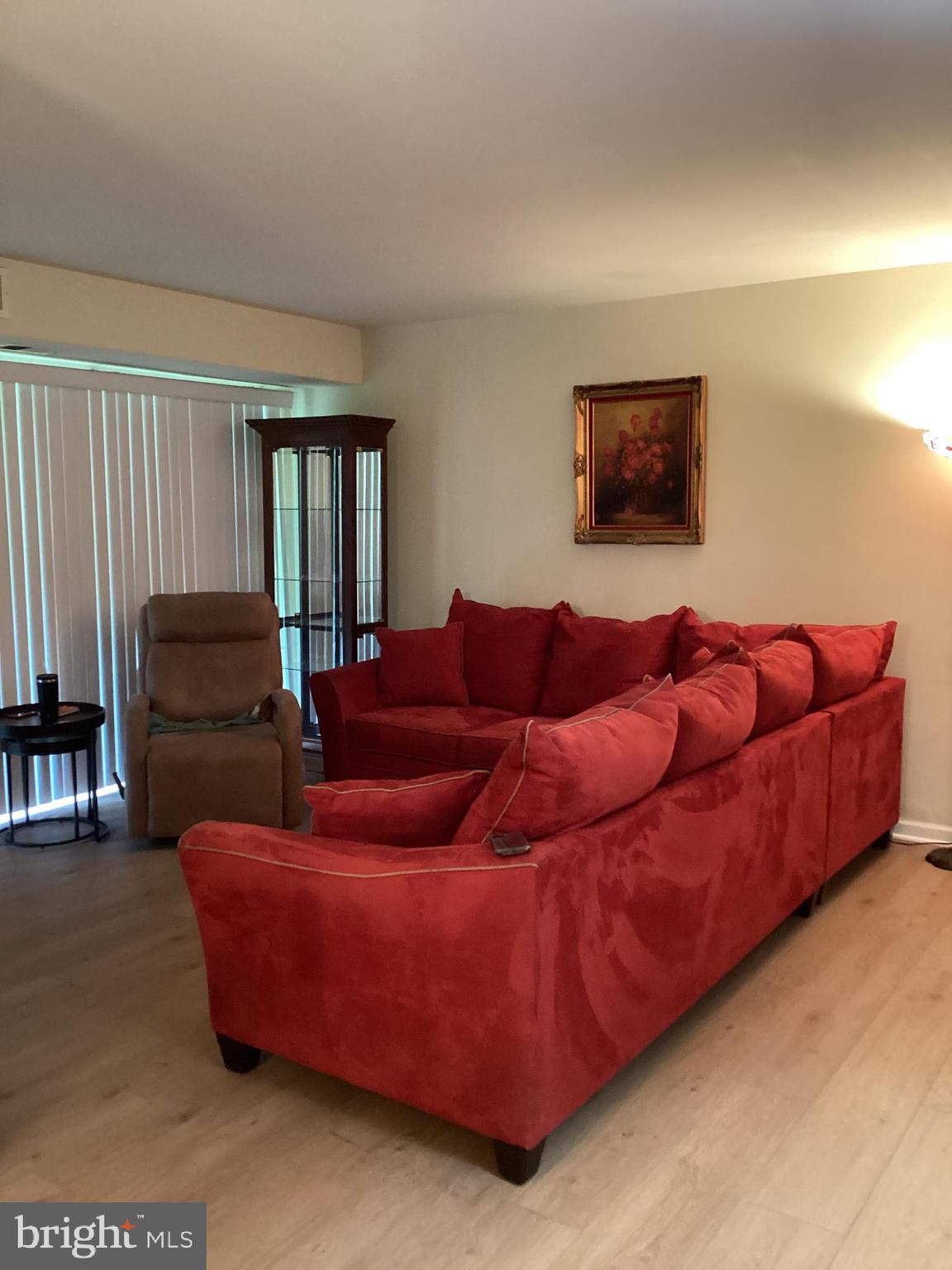 1805 WILLIAM STREET A B2