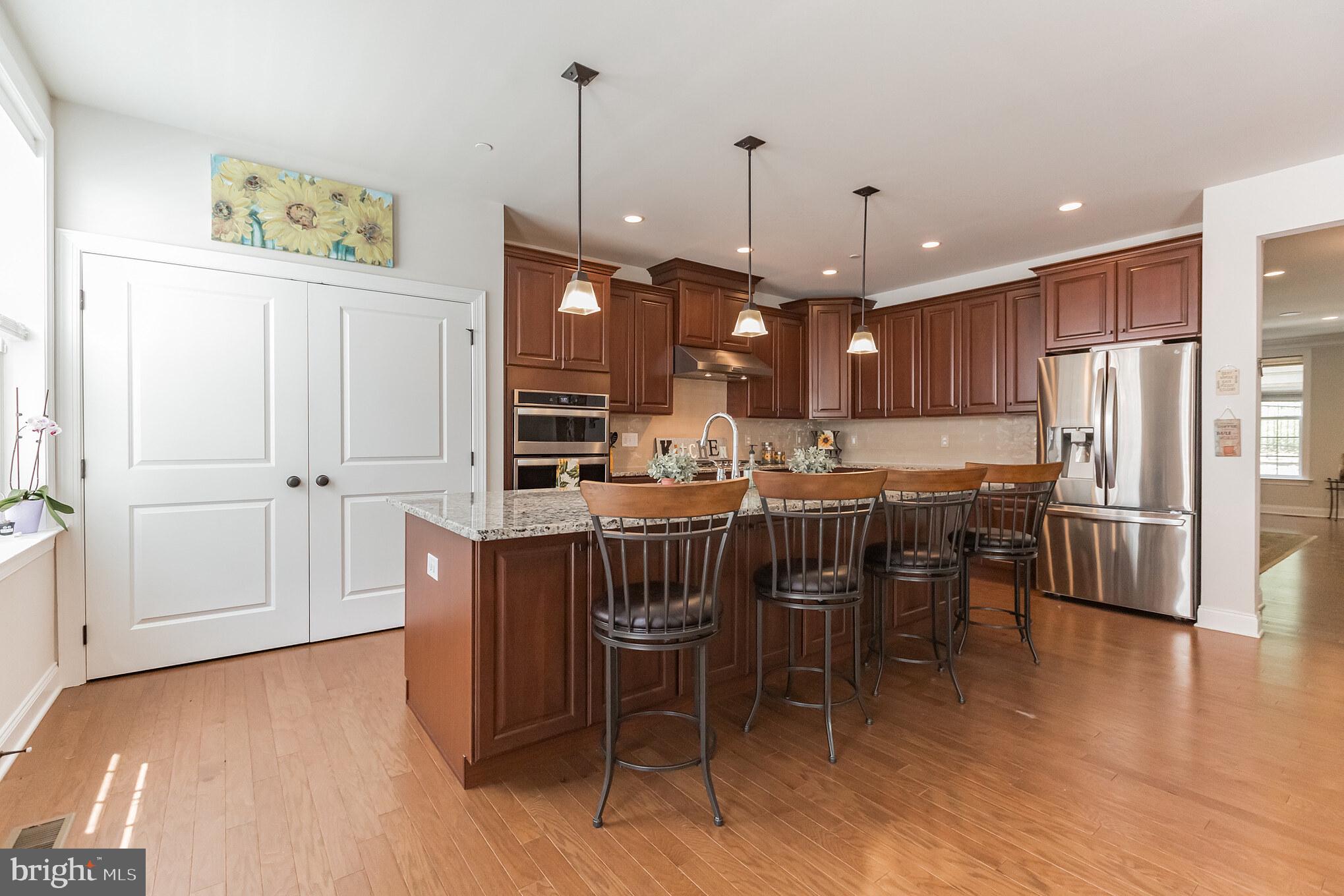 RAVENSCLIFF - Residential