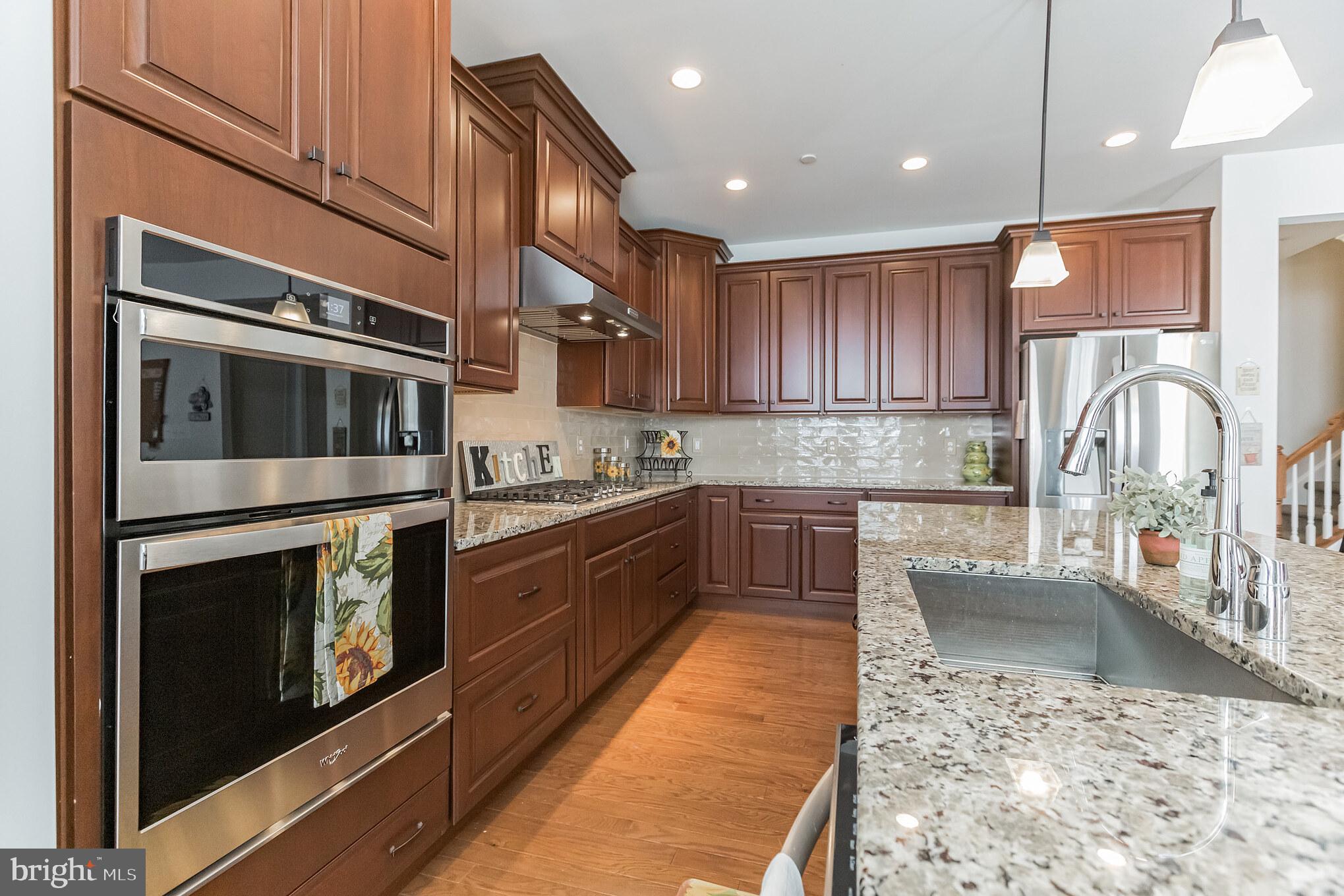 RAVENSCLIFF - Residential