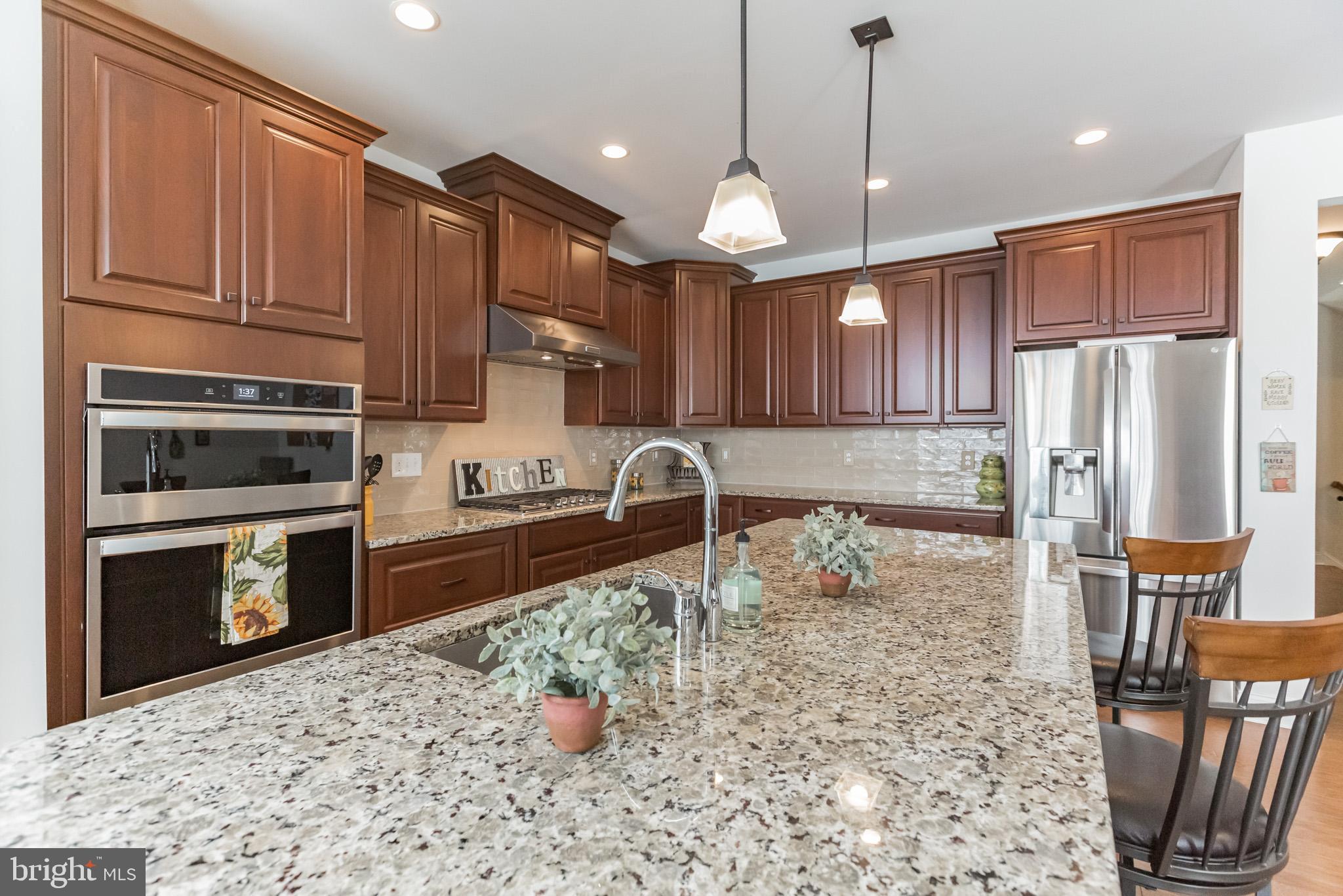 RAVENSCLIFF - Residential