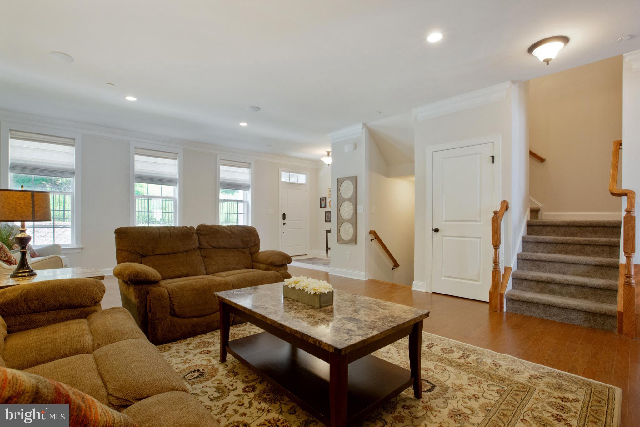 RAVENSCLIFF - Residential