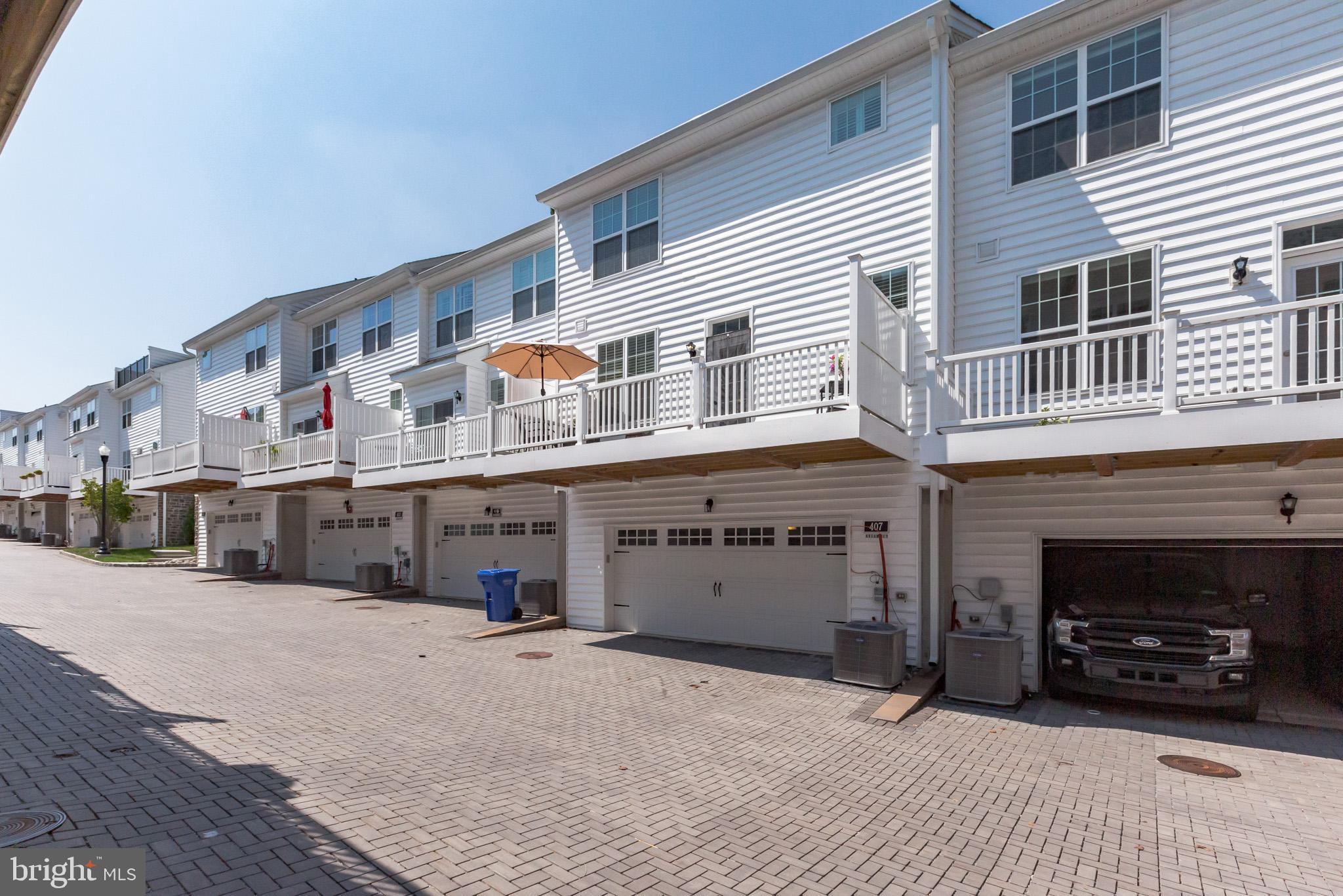 RAVENSCLIFF - Residential