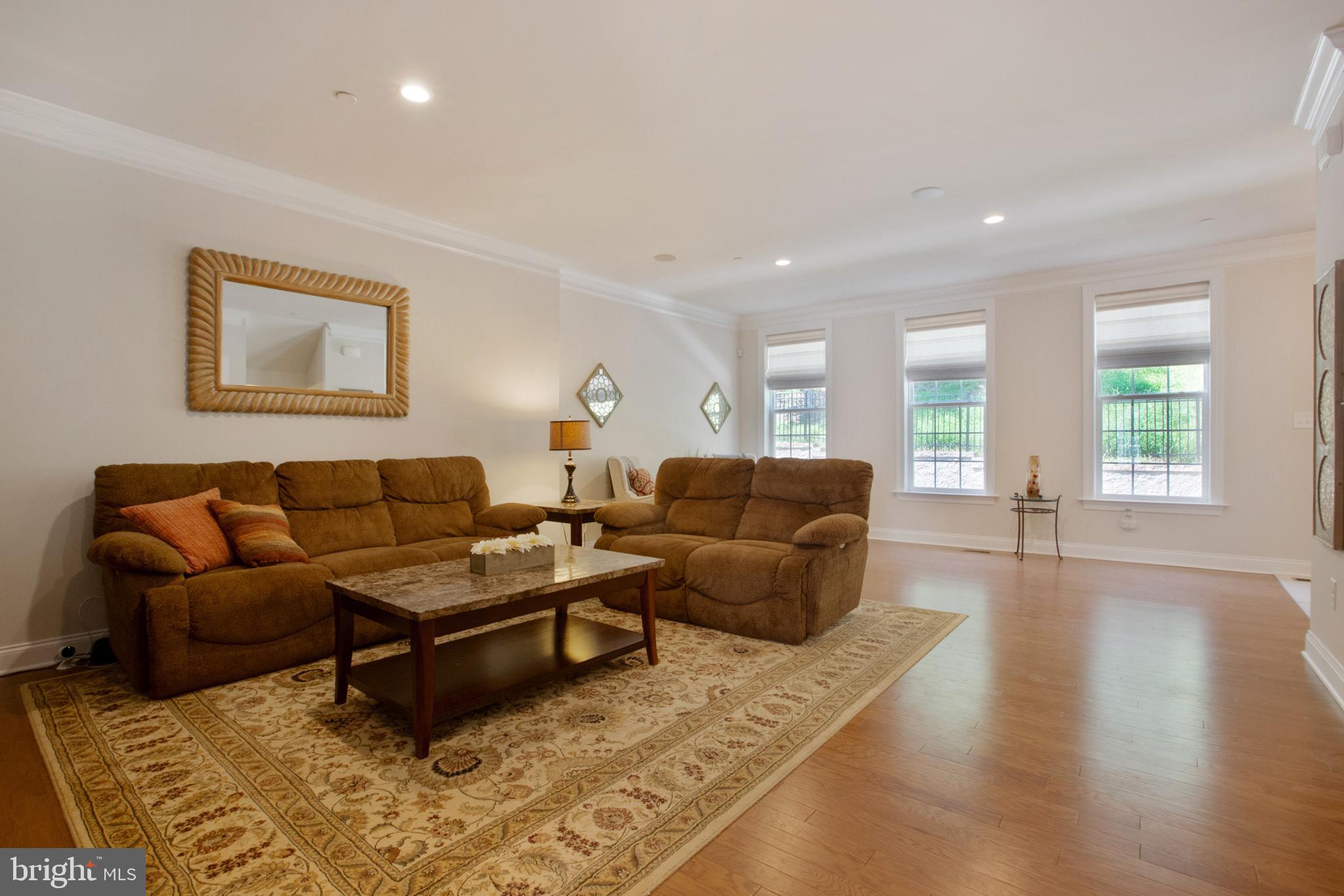 RAVENSCLIFF - Residential