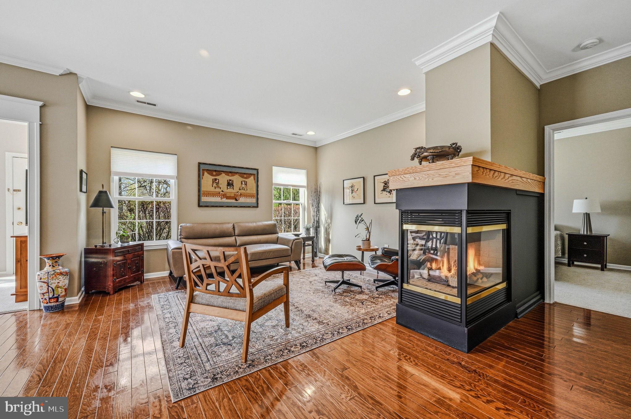 CREEKSIDE VILLAGE - Residential