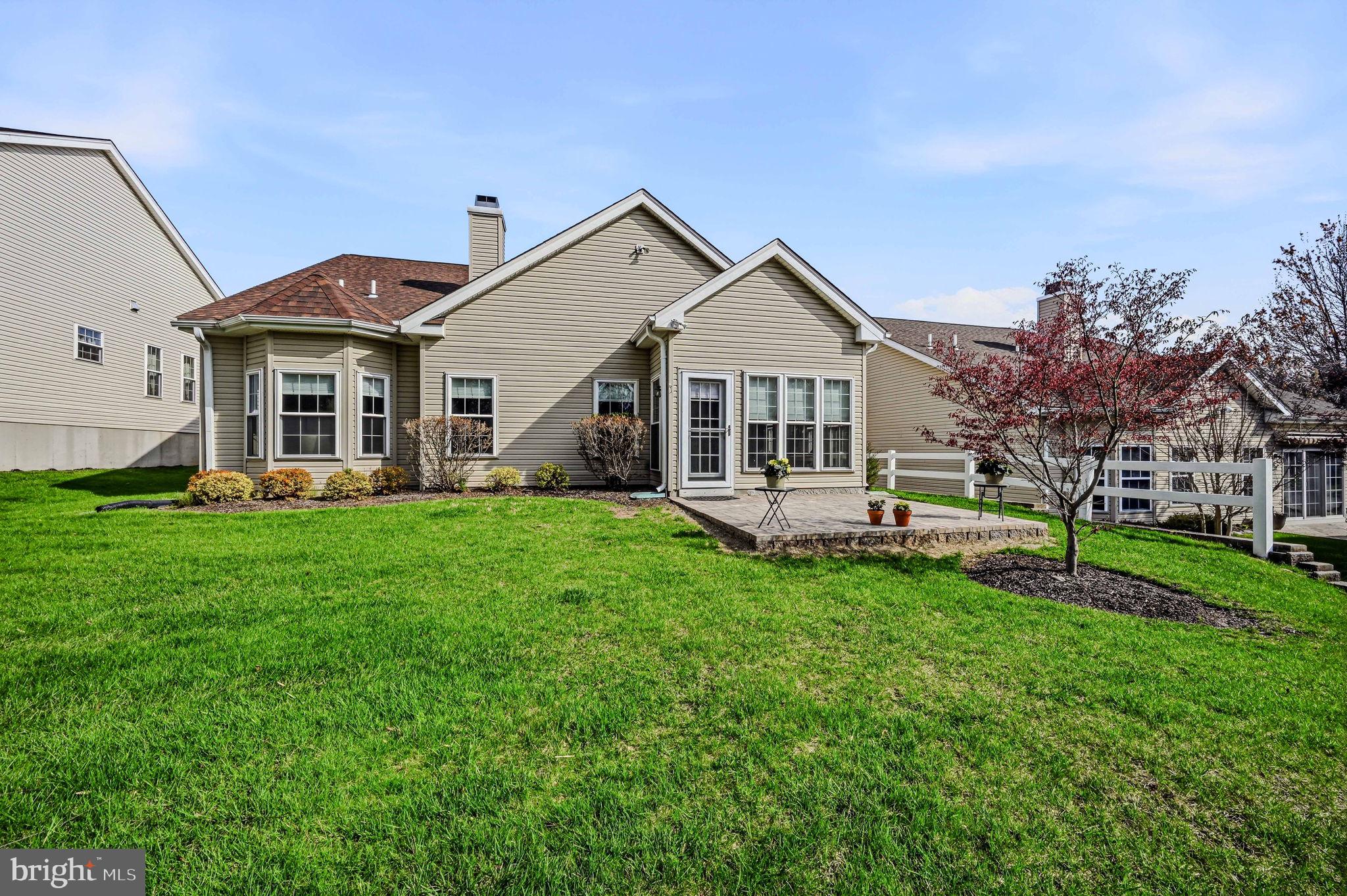 CREEKSIDE VILLAGE - Residential