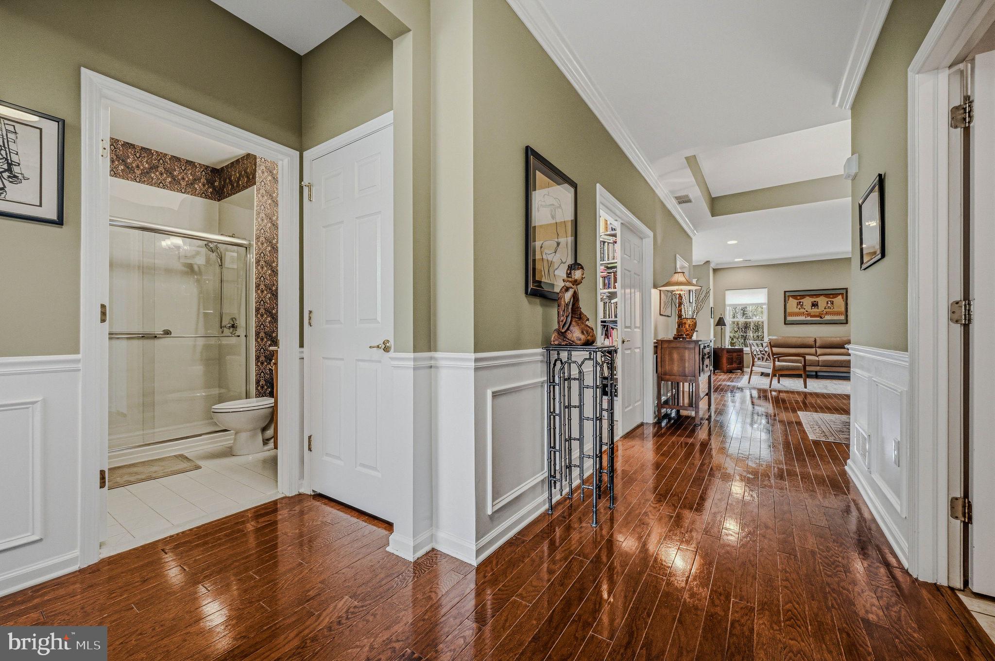 CREEKSIDE VILLAGE - Residential