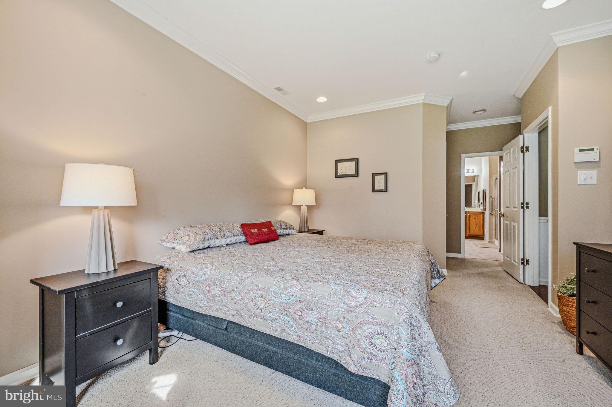 CREEKSIDE VILLAGE - Residential