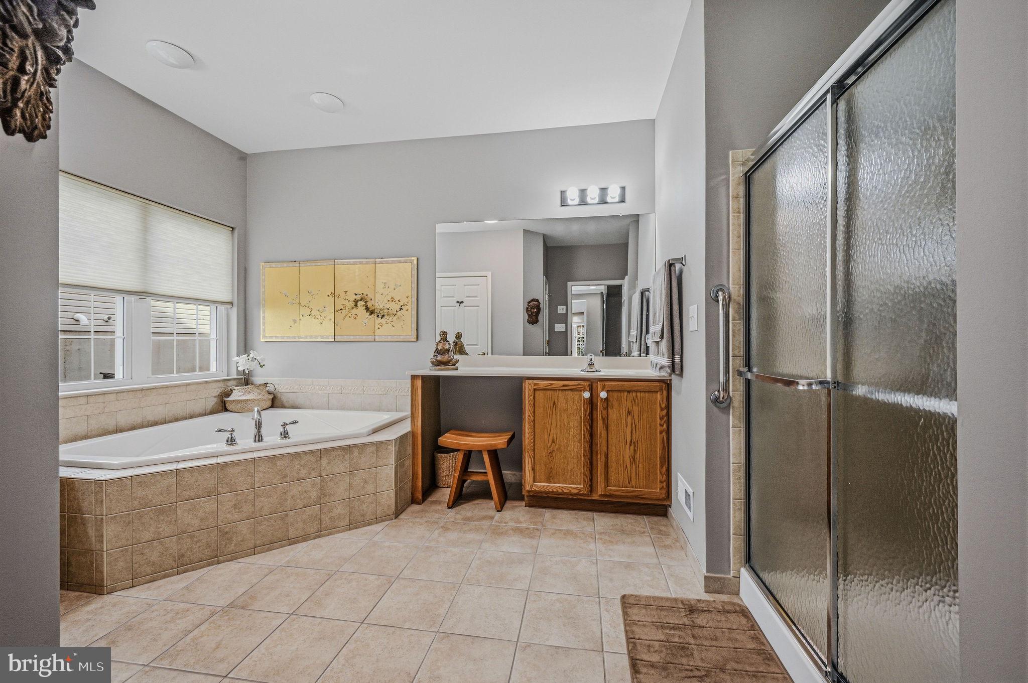 CREEKSIDE VILLAGE - Residential