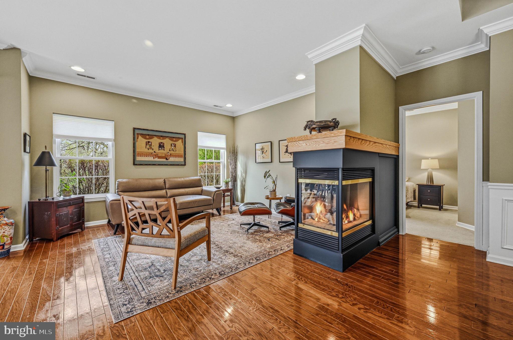 CREEKSIDE VILLAGE - Residential