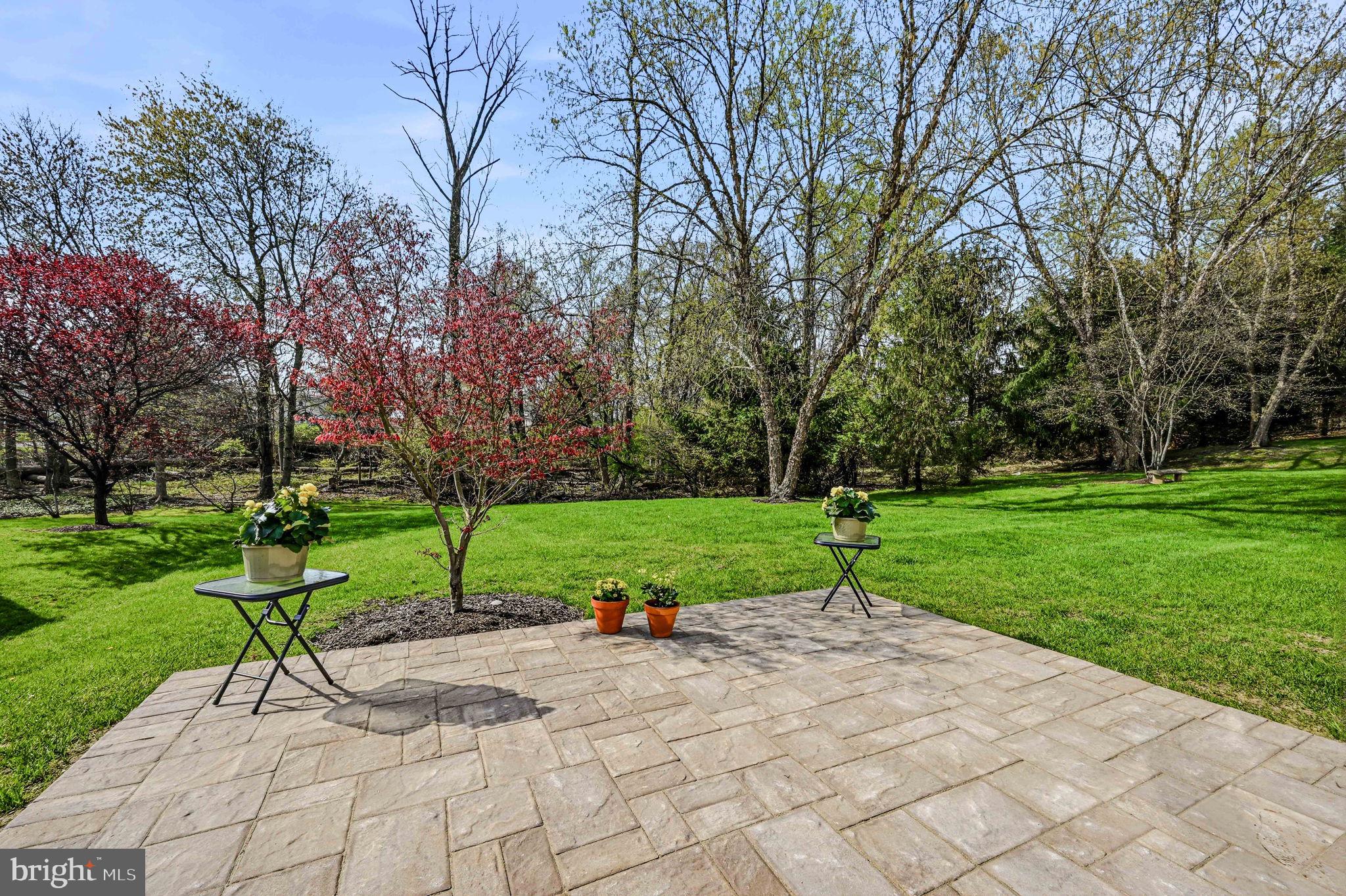 CREEKSIDE VILLAGE - Residential