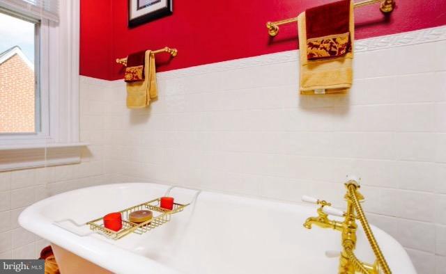 OVERLEA - Residential Lease